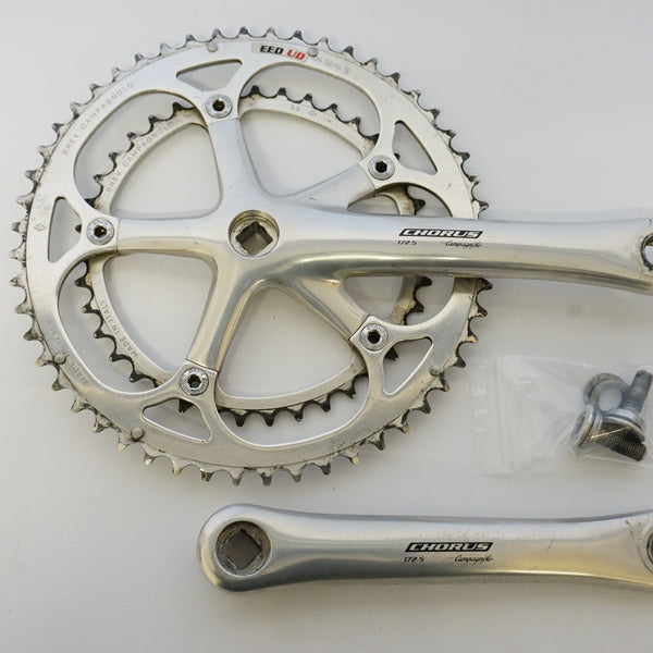 カンパニョーロ　コーラス　３点セット CAMPAGNOLO 「カンパニョーロ」 CHORUS 52-39T 172.5mm クランクセット