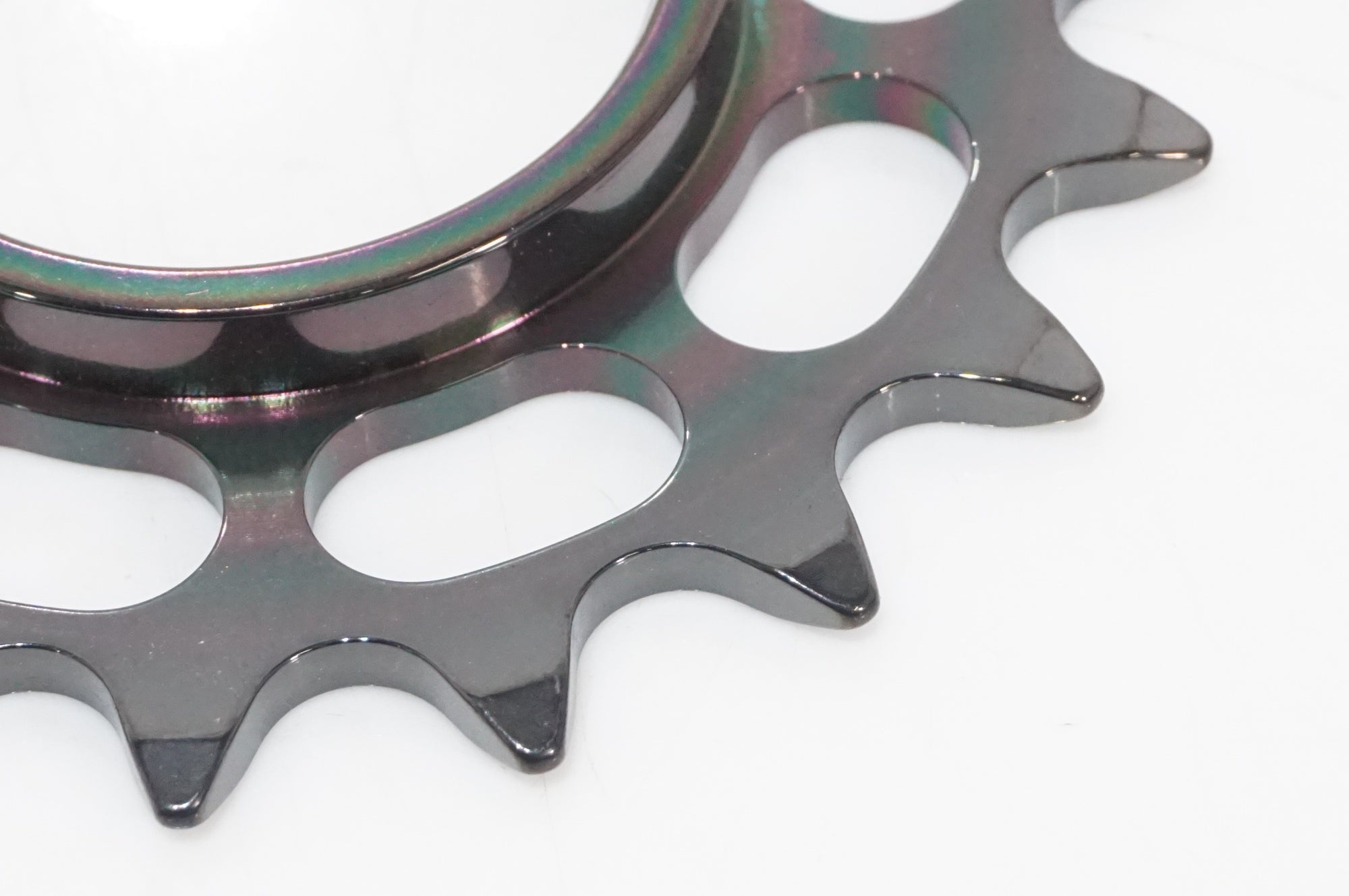 NOVACORONA チタンコグ 18T TiN ピスト 小ギアPIST6認定 NOVACORONA チタンコグ 18T TiN PIST6 | NOVACORONA