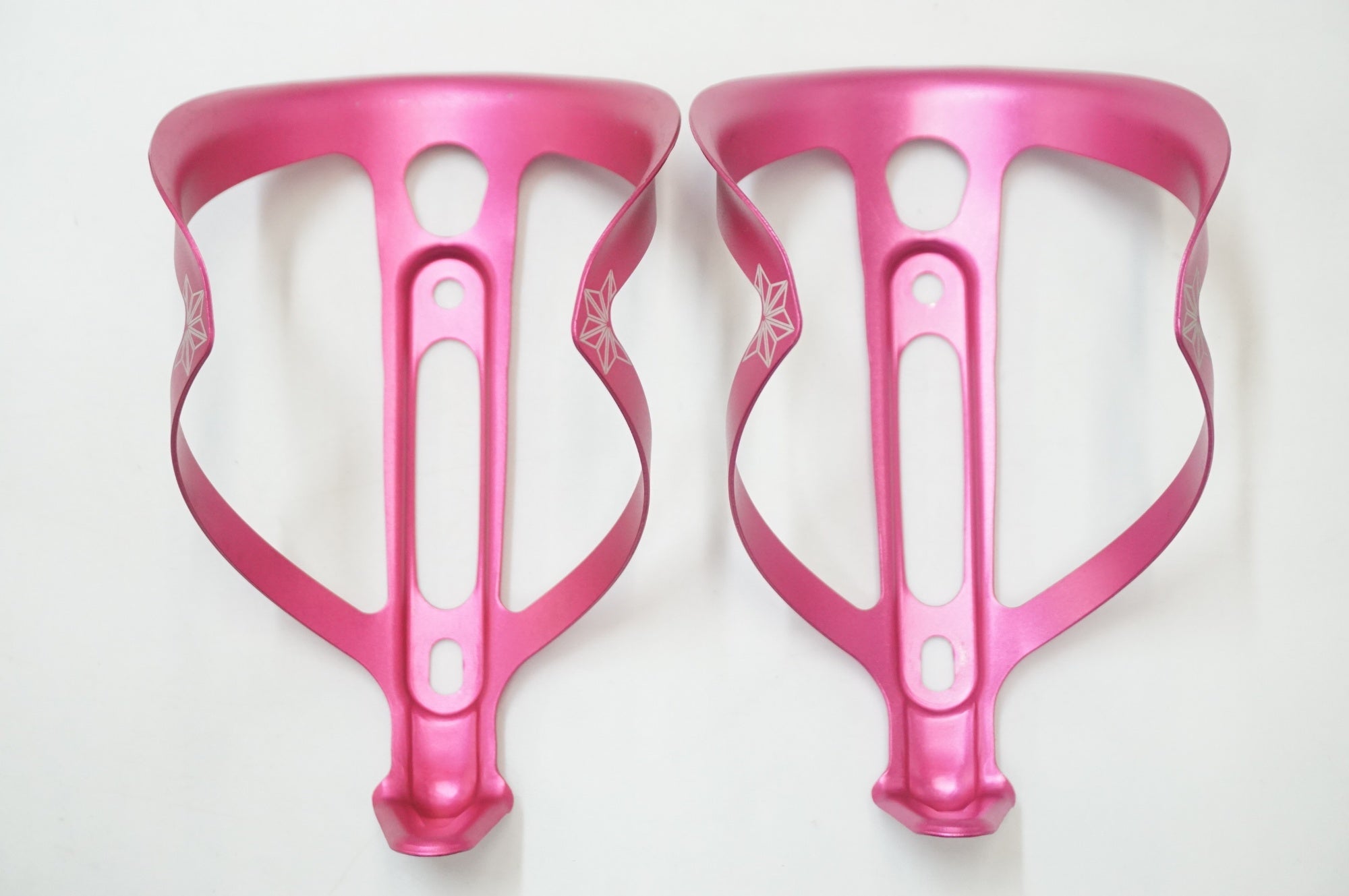 SUPACAZ 「スパカズ」 FLY CAGE ANO ボトルケージセット / 福岡店