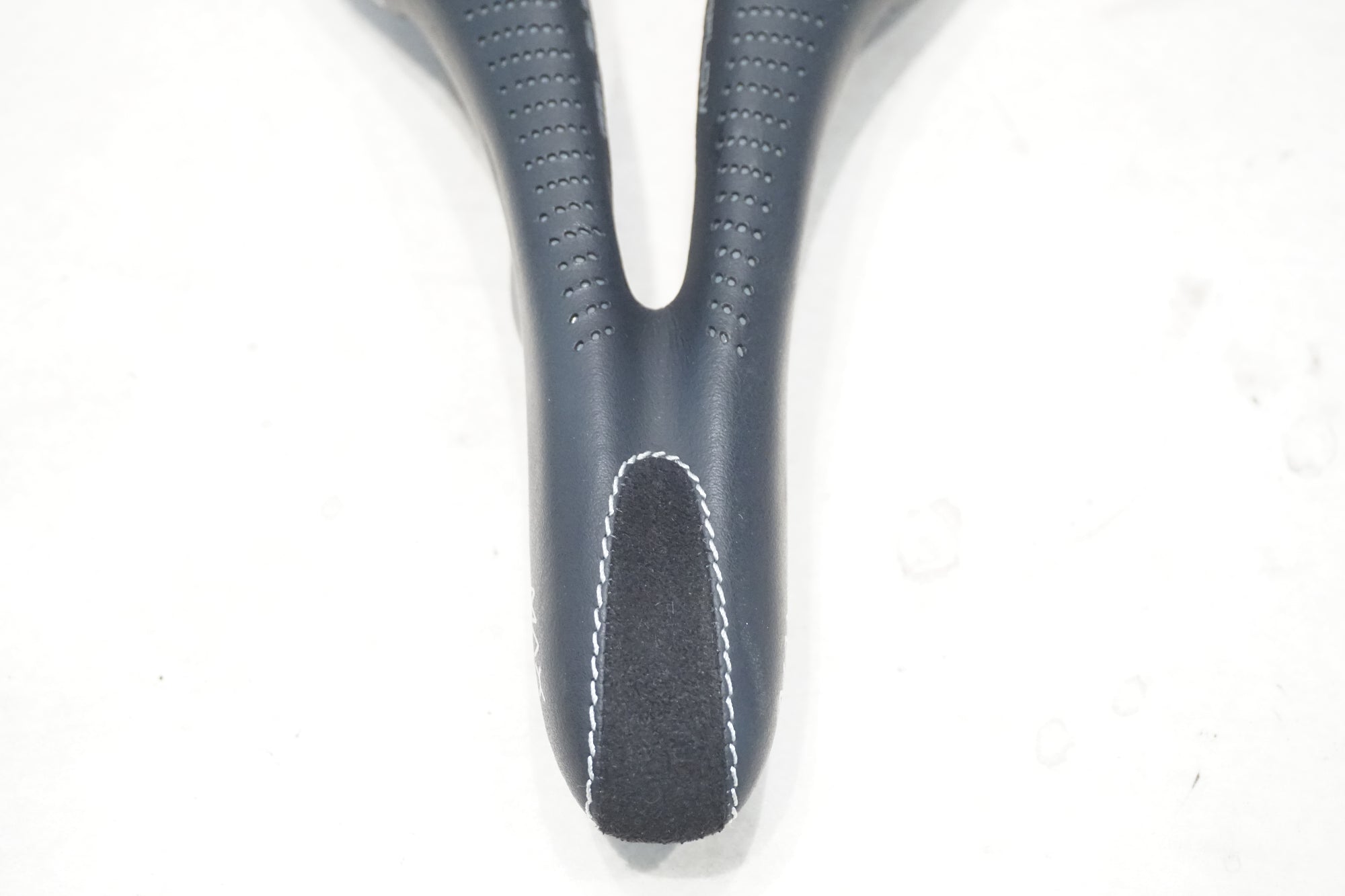 SELLE ITALIA 「セライタリア」 SLR GEL SUPERFLOW MAX チタンレール