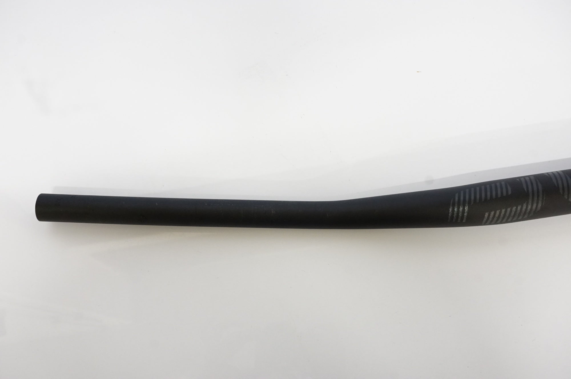 E THIRTEEN 「イーサーティーン」  PLUS φ35 800mm ライザーバー  / 浜松店