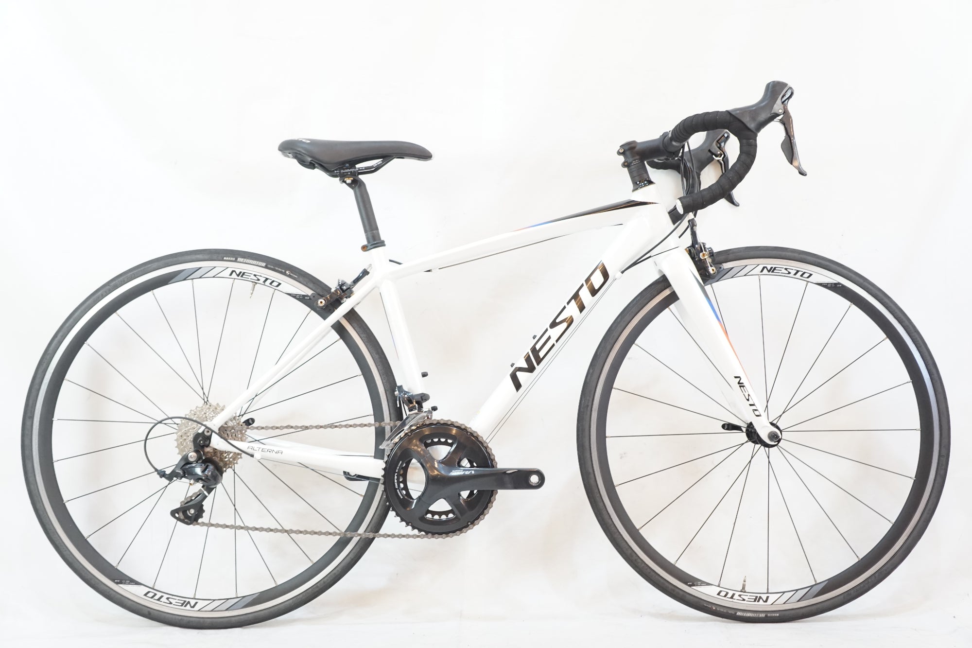 NESTO 「ネスト」 ALTERNA SORA 2021年モデル ロードバイク / バイチャリ浦和ベース