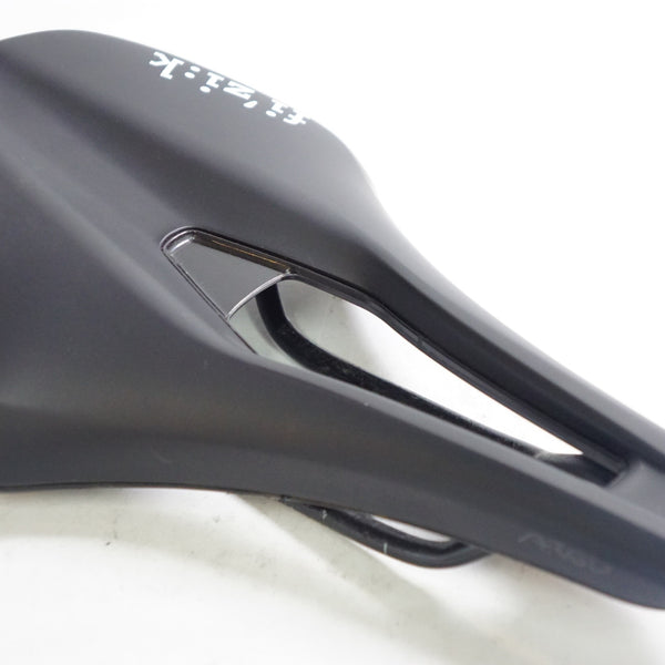 FIZIK 「フィジーク」 TEMPO ARGO R5 サドル / 熊谷本店 ｜ バイチャリ