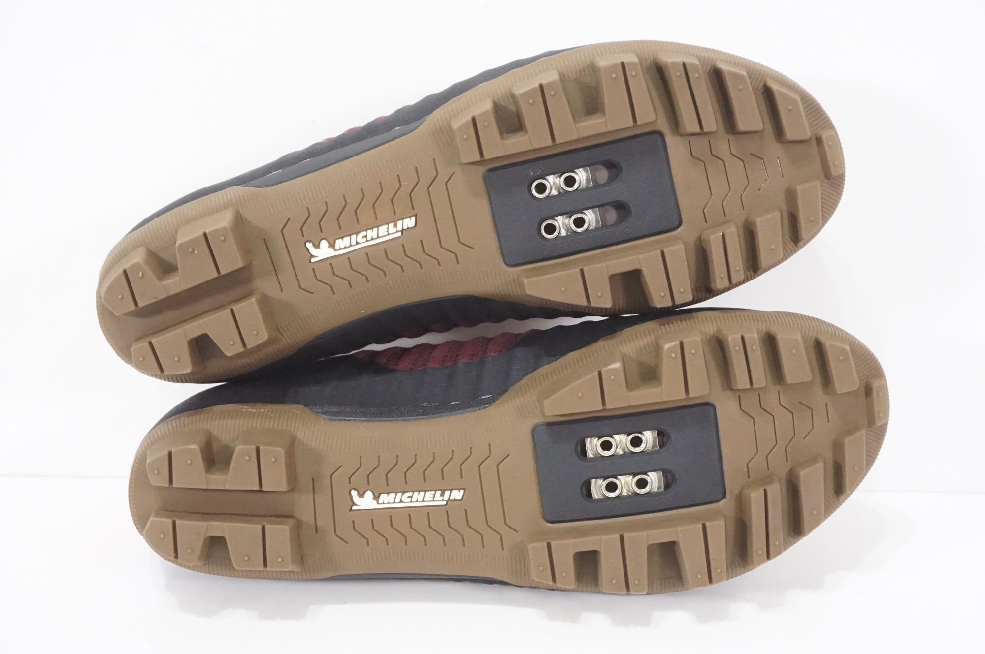 DMT 「 ディーエムティー 」 GK1 41サイズ シューズ / AKIBA店