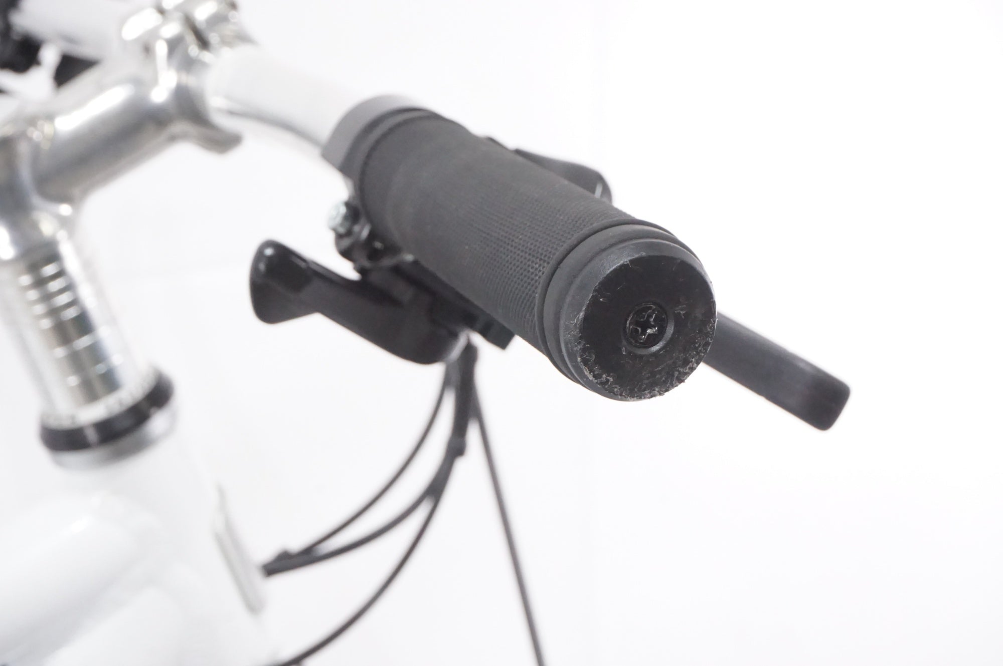 LOUIS GARNEAU 「ルイガノ」 GRIND 8.0 2022年頃 クロスバイク / AKIBA店