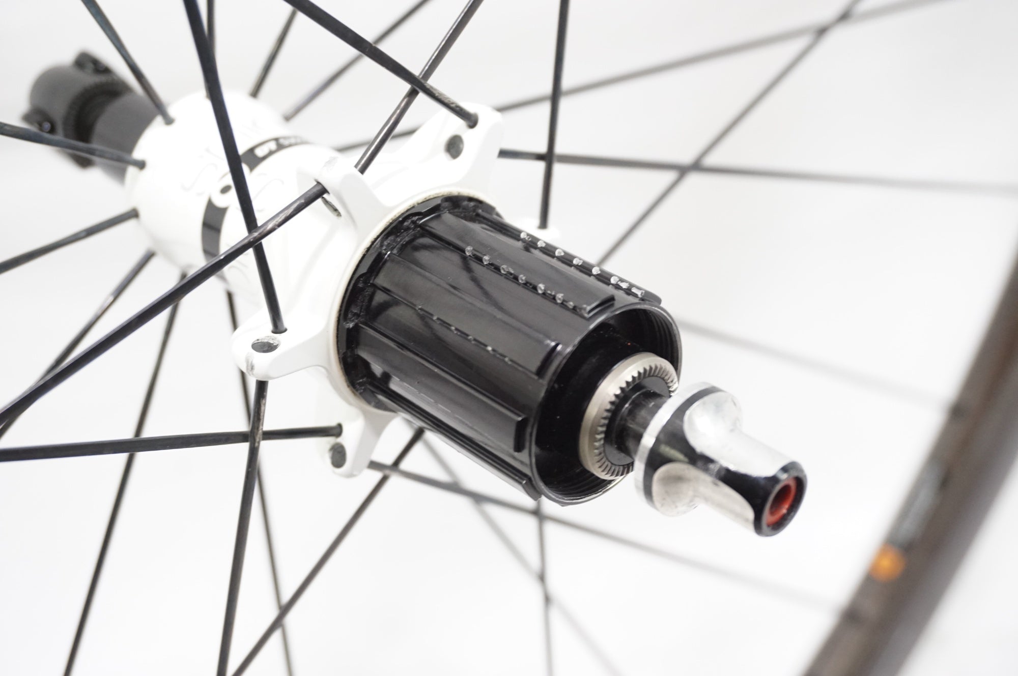 BONTRAGER 「ボントレガー」 AEOLUS 3 D3 シマノ11速 ホイールセット / 中目黒店