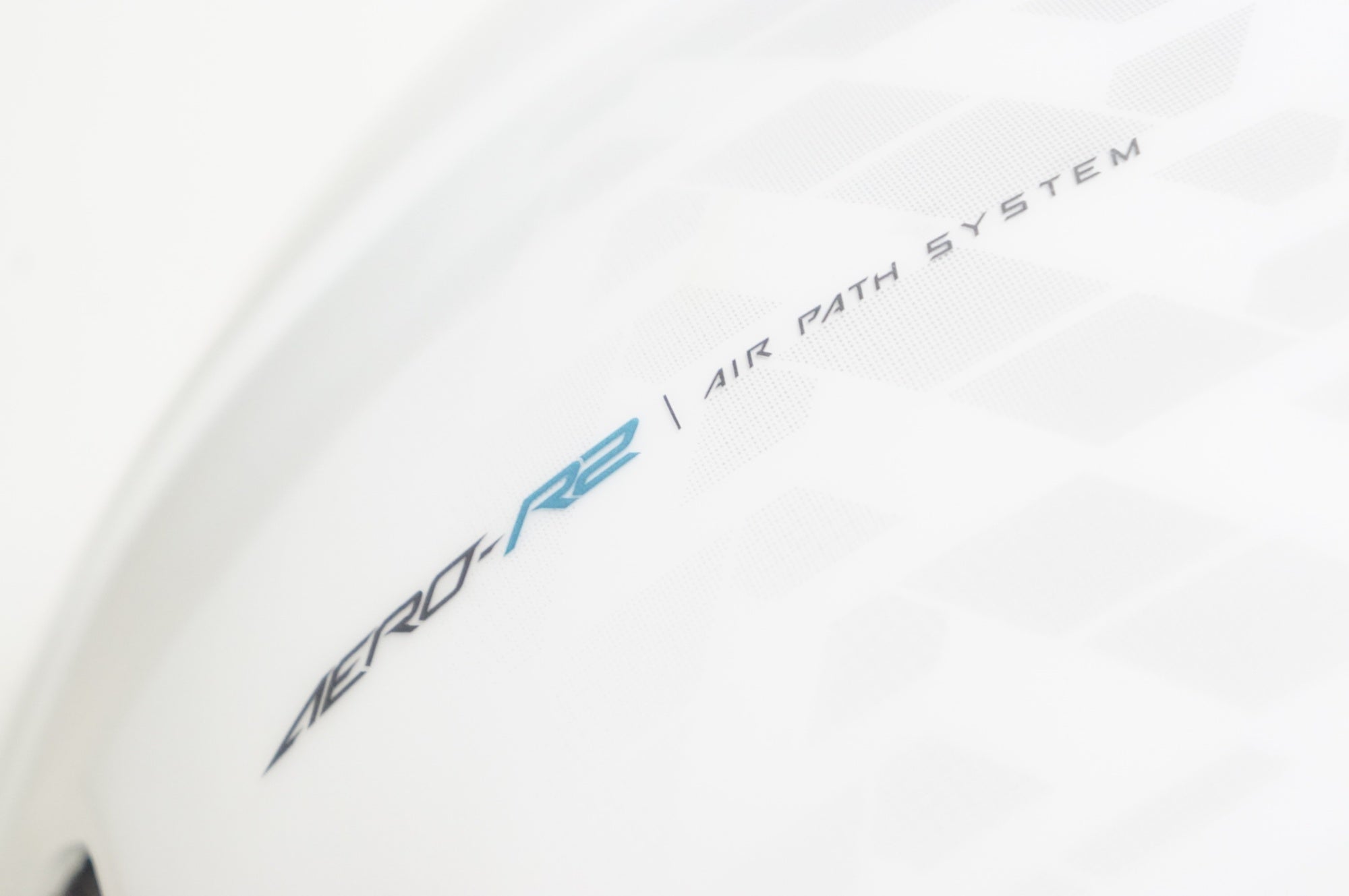 OGK KABUTO 「オージーケーカブト」 AERO-R2TR L/XLサイズ ヘルメット / 熊谷本店