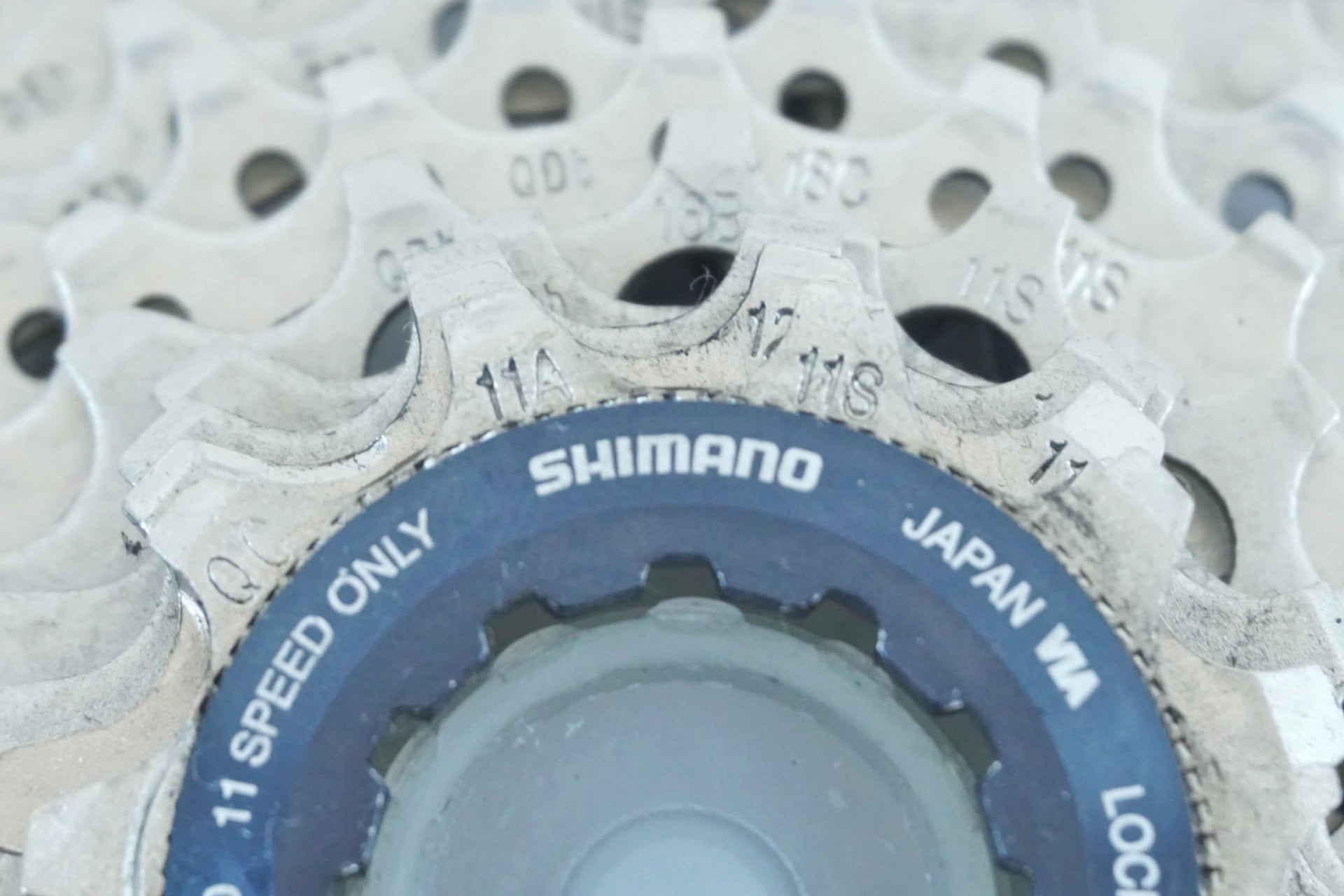 SHIMANO 「シマノ」 ULTEGRA CS-R8000 11-32T スプロケット / 有明