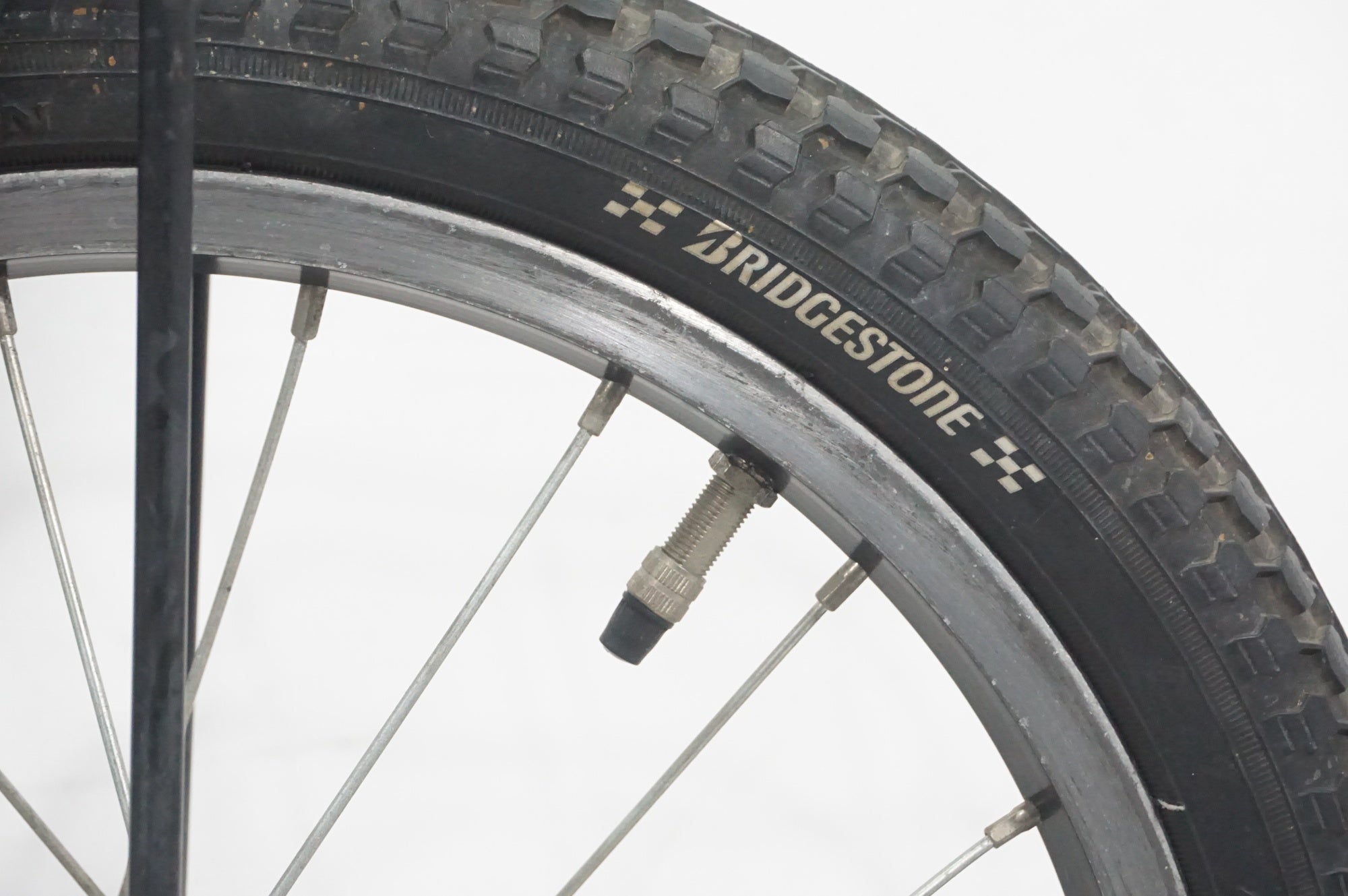 BRIDGESTONE 「ブリヂストン」 BIKKE BKM16 2020年モデル キッズバイク / AKIBA店