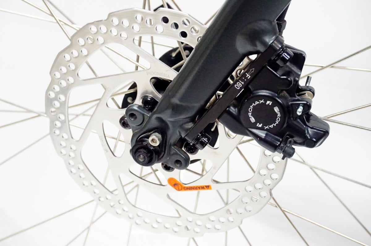 TREK 「トレック」 FX2 DISC 2022-2023年モデル クロスバイク / 名古屋