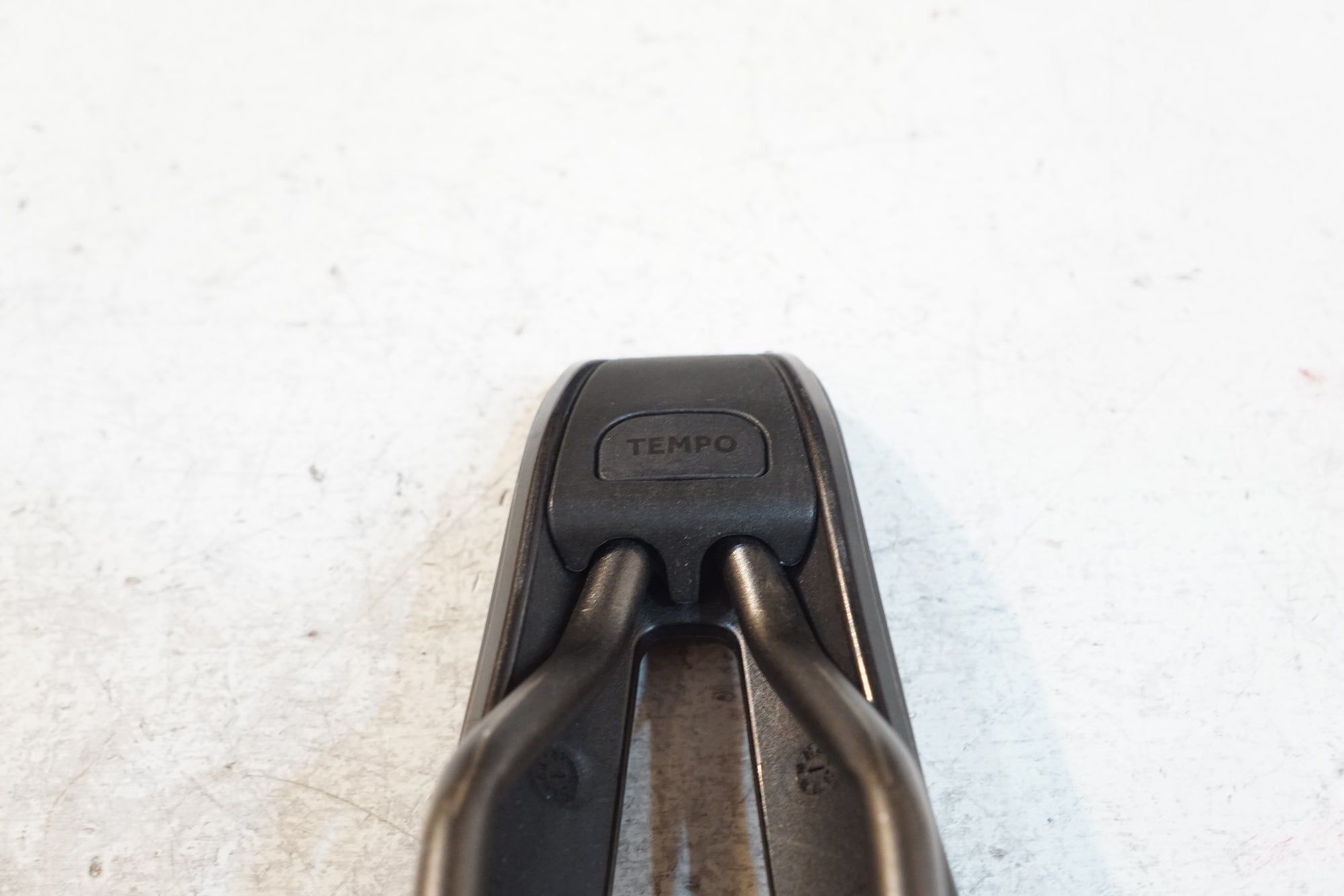 FIZIK 「フィジーク」 ARGO TEMPO R3 KIUM 150mm サドル / バイチャリ