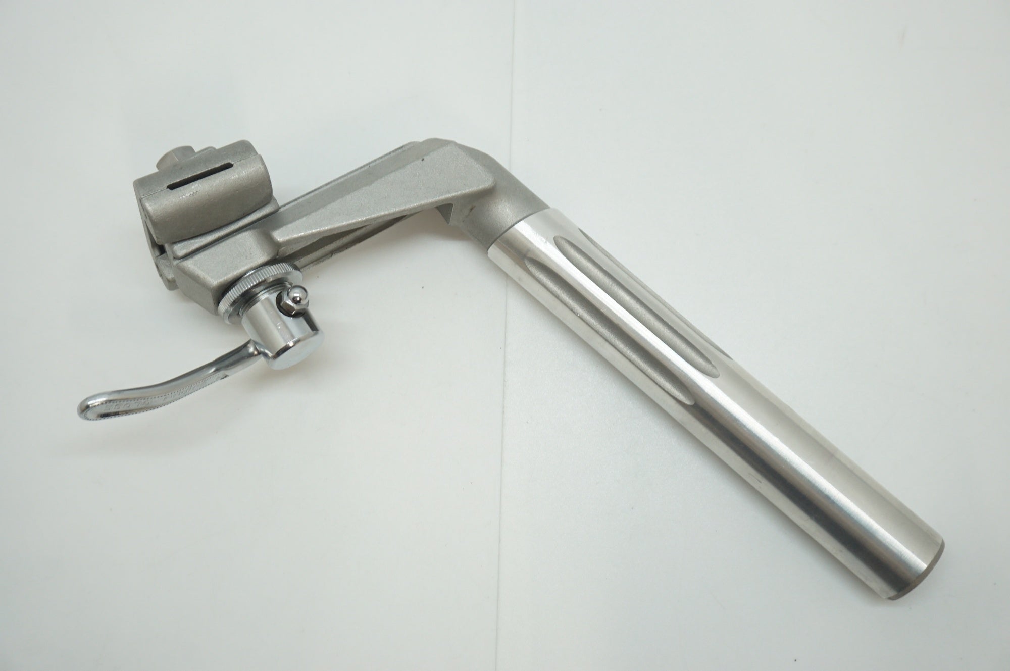 SAKAE 「サカエ」 MTE100 φ26.8 200mm シートポスト / 福岡店