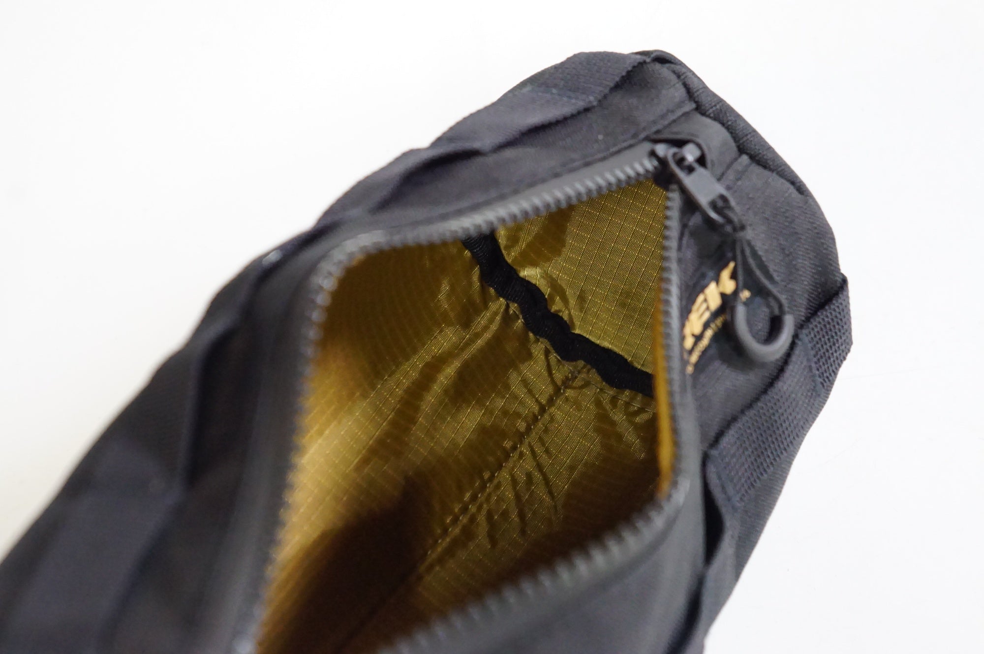 TREK 「トレック」 ハンドルバーバッグ / 熊谷本店