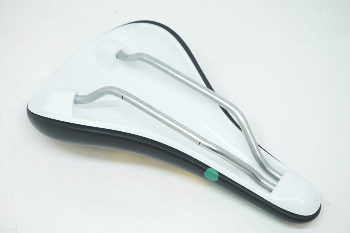 FABRIC 「ファブリック」 サドル / 大阪美原北インター店