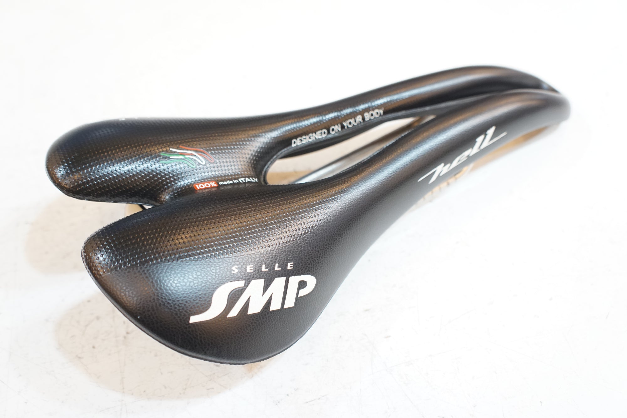SELLE SMP 「セラ エスエムピー」 HELL サドル / バイチャリ浦和ベース