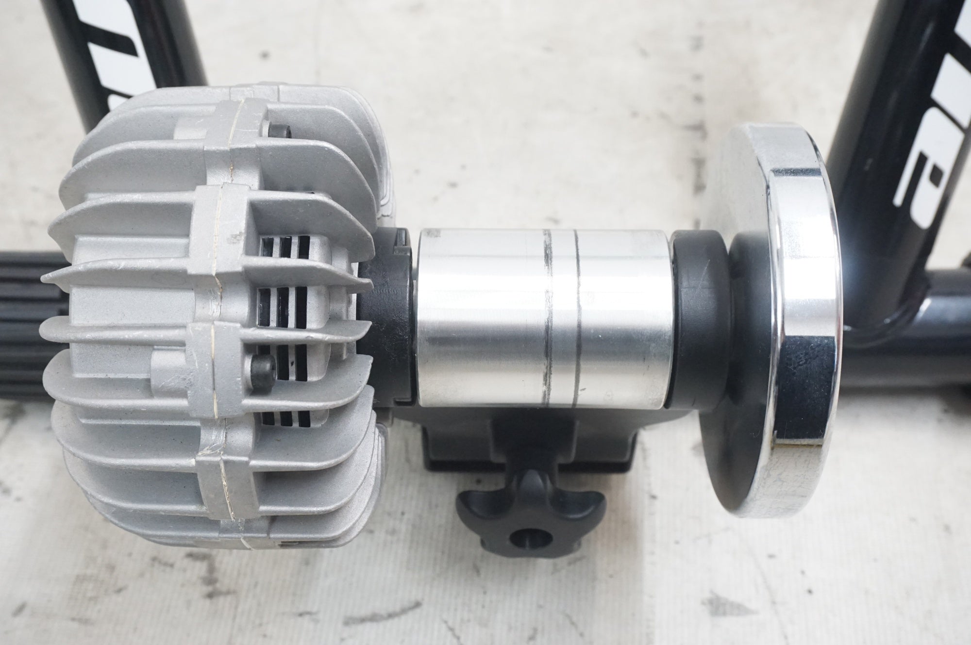 LIFELINE 「ライフライン」 TT-02 サイクルトレーナー / 福岡店