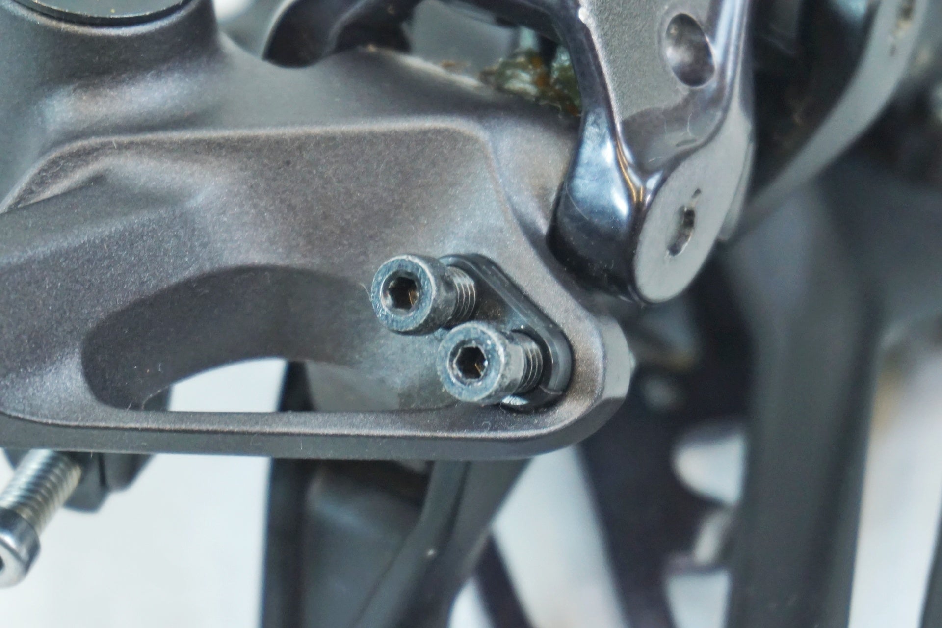 SHIMANO 「シマノ」 DEORE XT RD-M8100 リアディレイラー / 有明