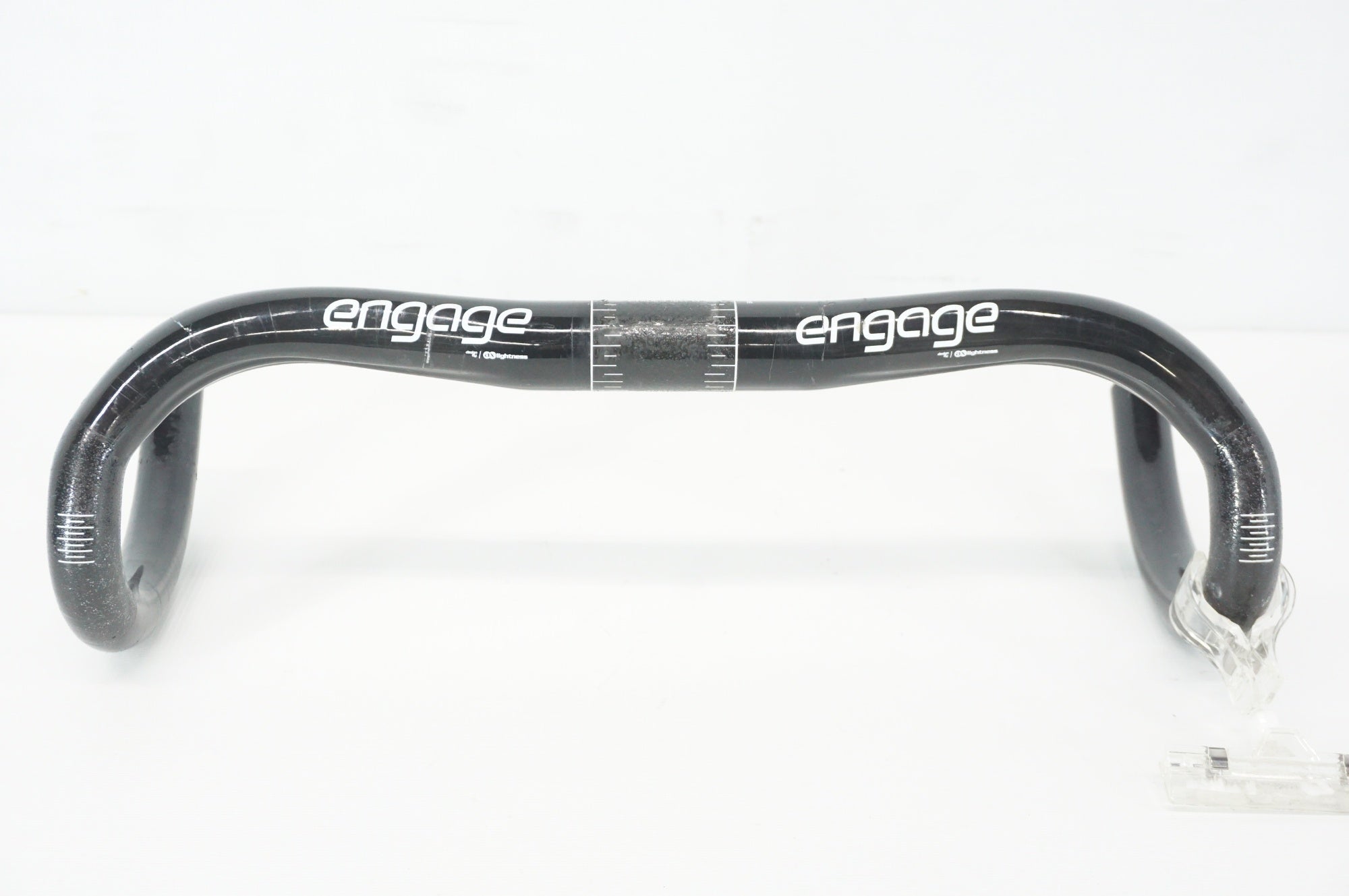 ENGAGE 「エンゲージ」 Φ31.8 405mm カーボンハンドル / 阪急塚口店