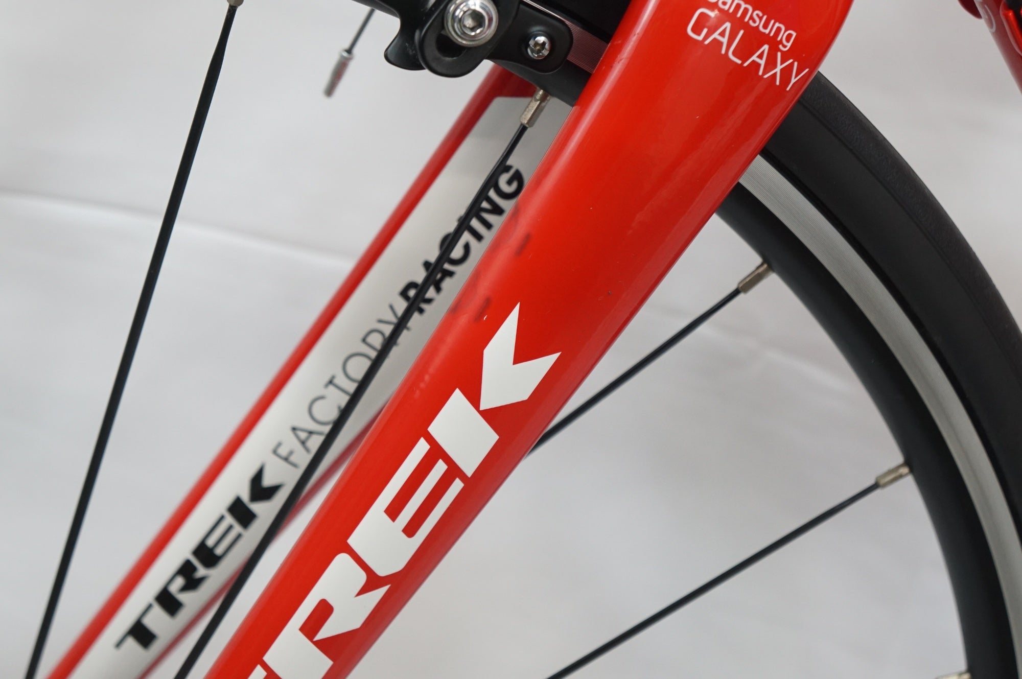 TREK 「トレック」 EMONDA ALR 5 2016年モデル ロードバイク / 大宮店