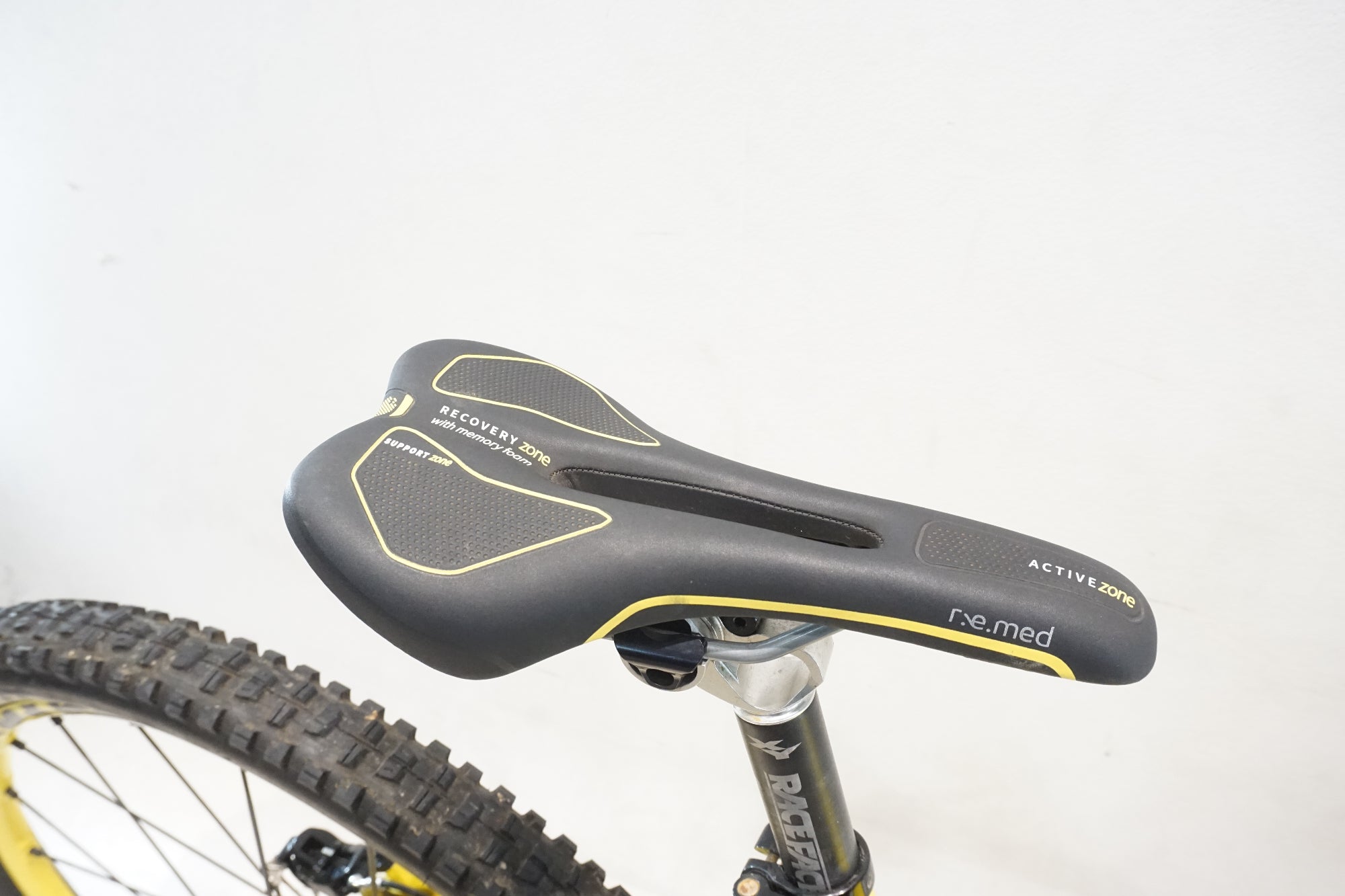 COMMENCAL 「コメンサル」 META AM V3 2017年モデル マウンテンバイク