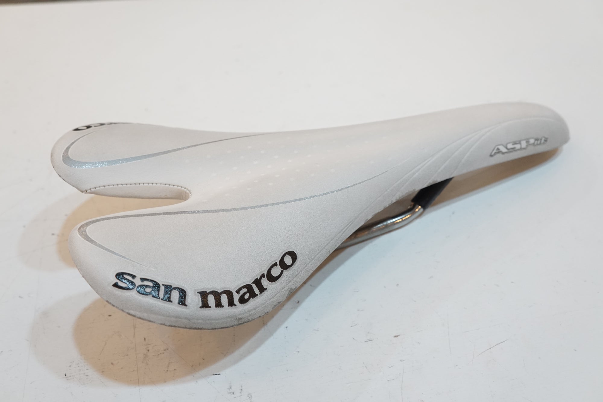 SELLE SAN MARCO 「セラ サン マルコ」 ASPIDE サドル / バイチャリ浦和ベース