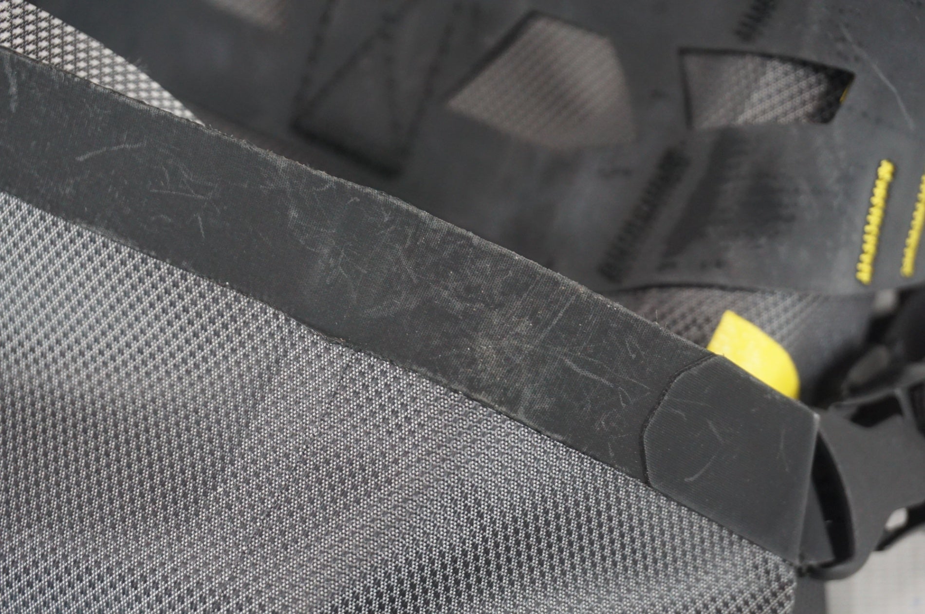 APIDURA 「アピデュラ」 エクスペディション 9L サドルパック / 阪急塚口店