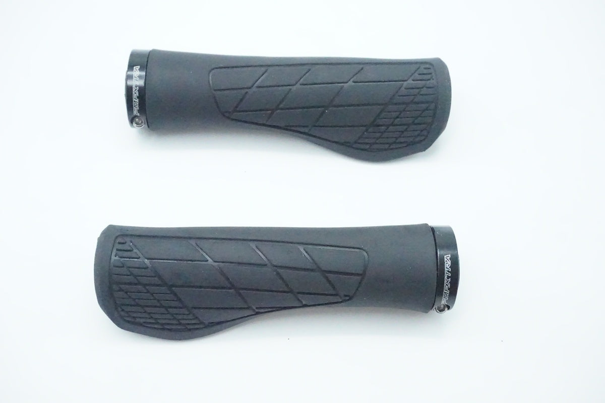 FMFXTRA「エフエムエフエックスティーアールエー」 グリップ/ 京都西院店