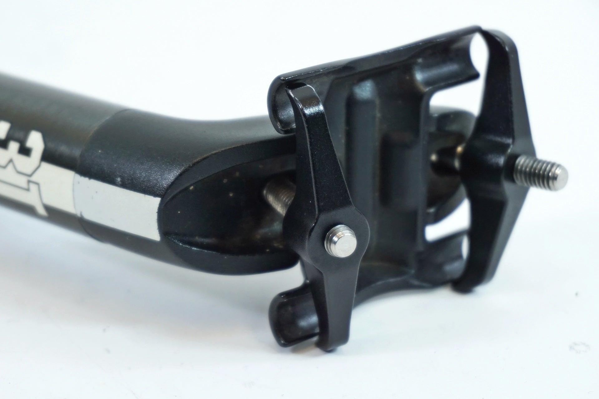 3T 「スリーティー」 DORICO TEAM 27.2mm シートポスト / 有明ガーデン店