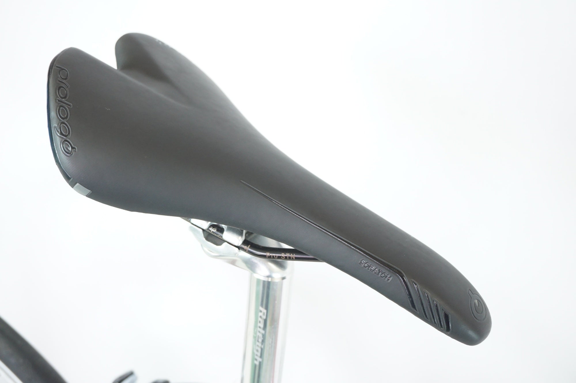 RALEIGH 「ラレー」 CRF CARLTON-F 105 2019年モデル ロードバイク