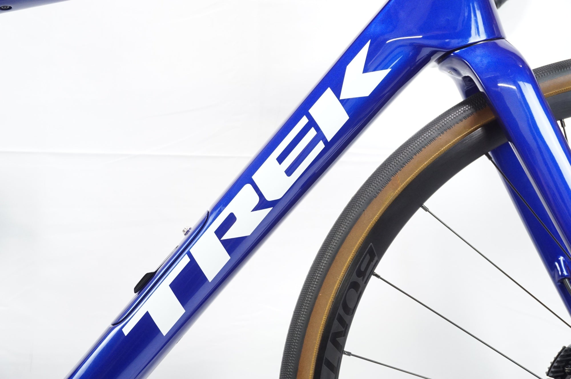 TREK 「トレック」 DOMANE SL6 GEN4 2023年モデル ロードバイク / 中目黒店