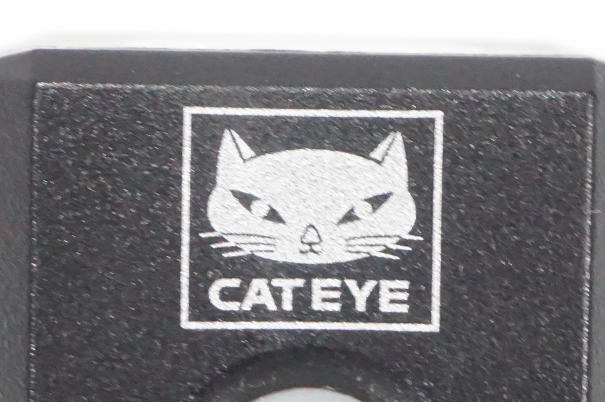CATEYE 「キャットアイ」 AMPP300 フロントライト / AKIBA店
