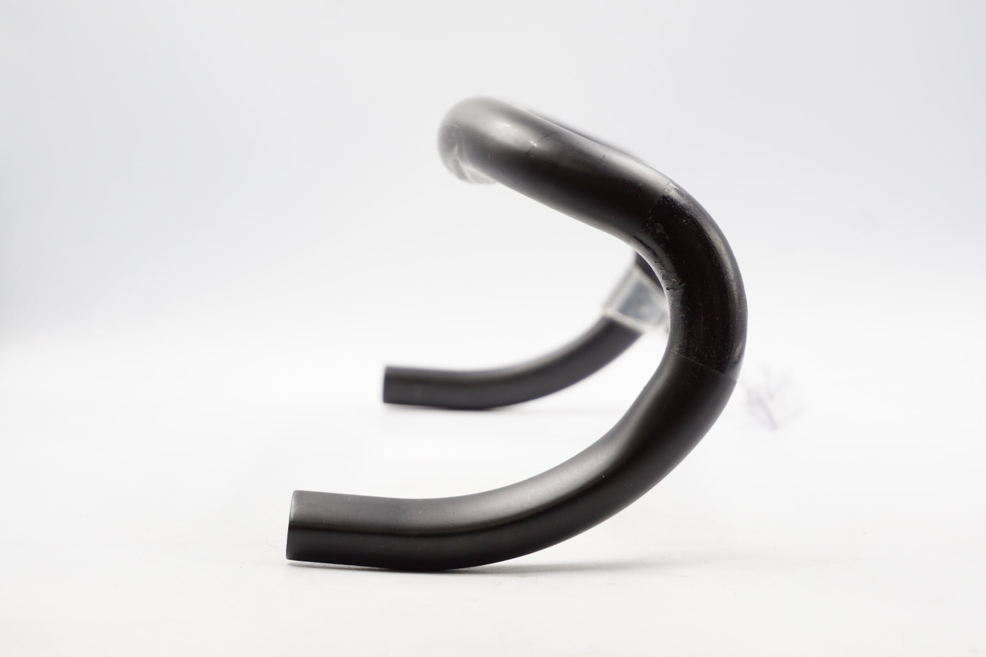 FELT 「フェルト」 UHC VS CARBON Φ31.8 400mm ハンドル / 奈良店