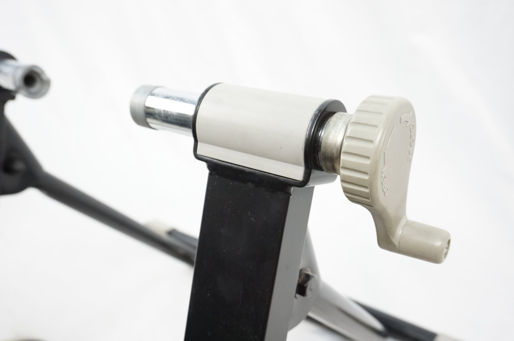 MINOURA 「ミノウラ」 MULTITURBO FK 固定ローラー台 / 川越店