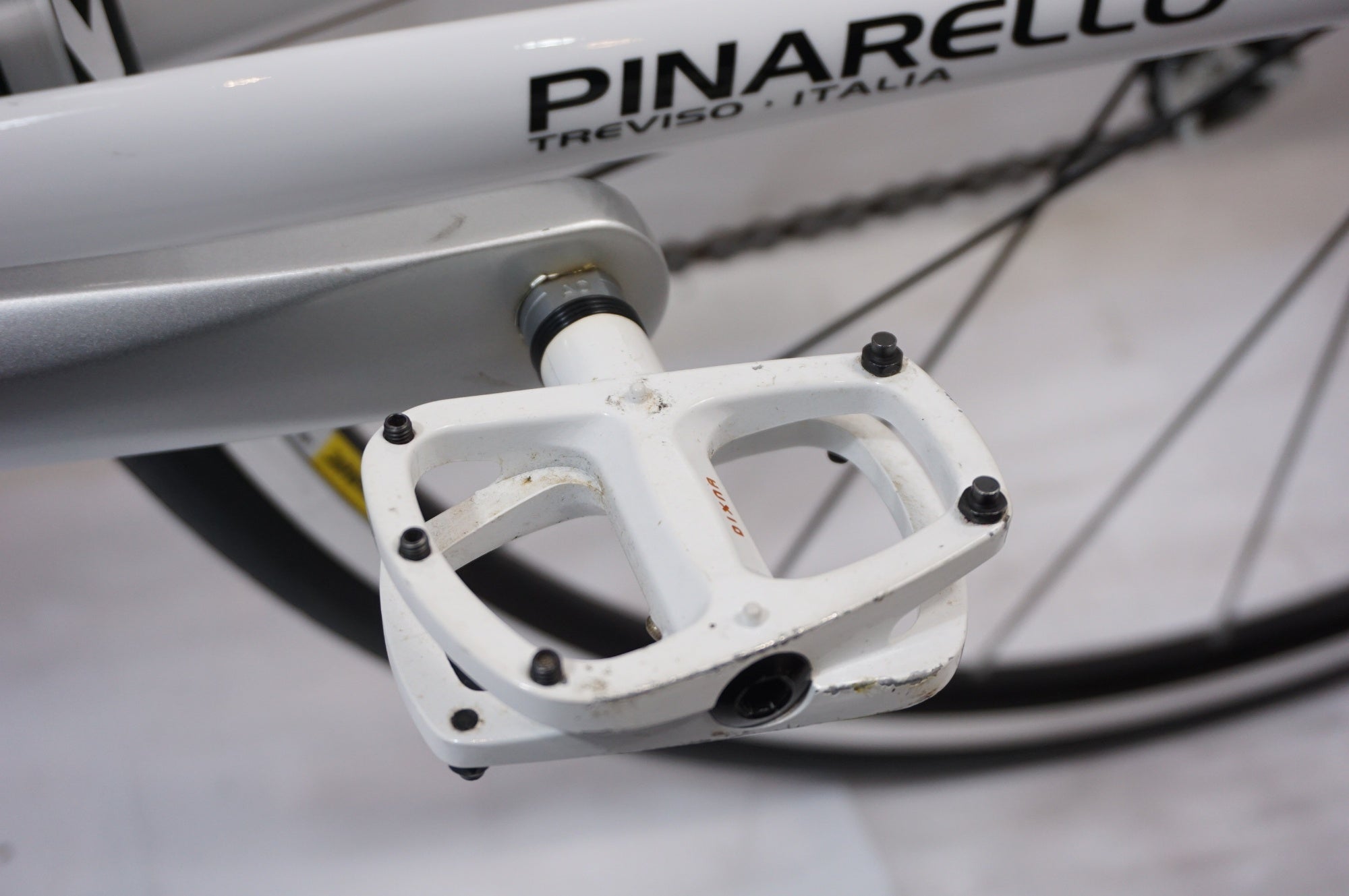 PINARELLO 「ピナレロ」 TREVISO 2011年モデル フラットバーロード カスタム / 世田谷店