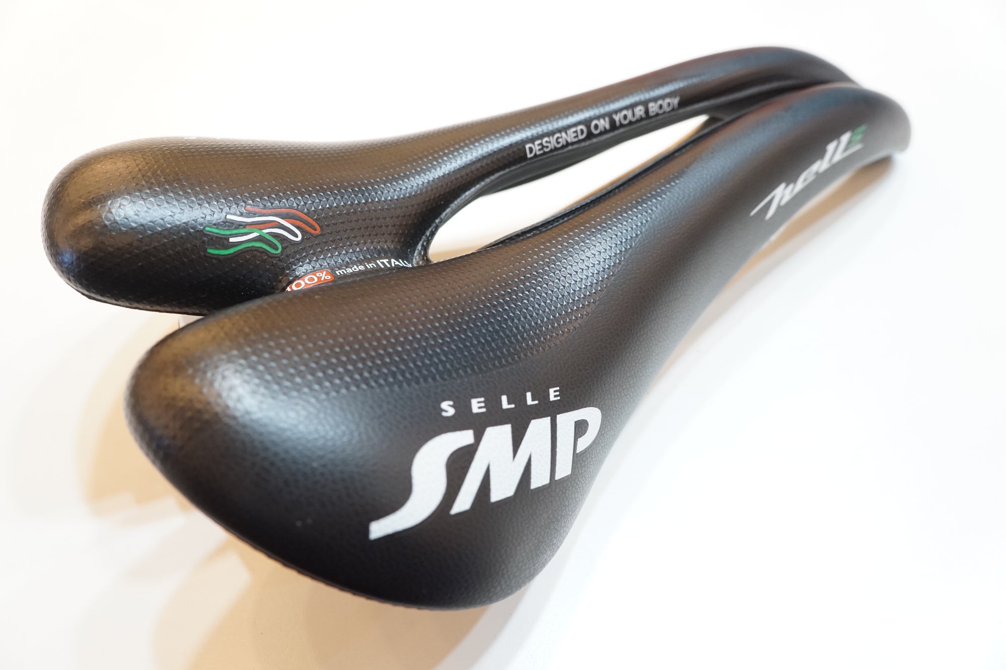 SELLE SMP 「セラエスエムピー」 HELL S サドル / バイチャリ浦和ベース