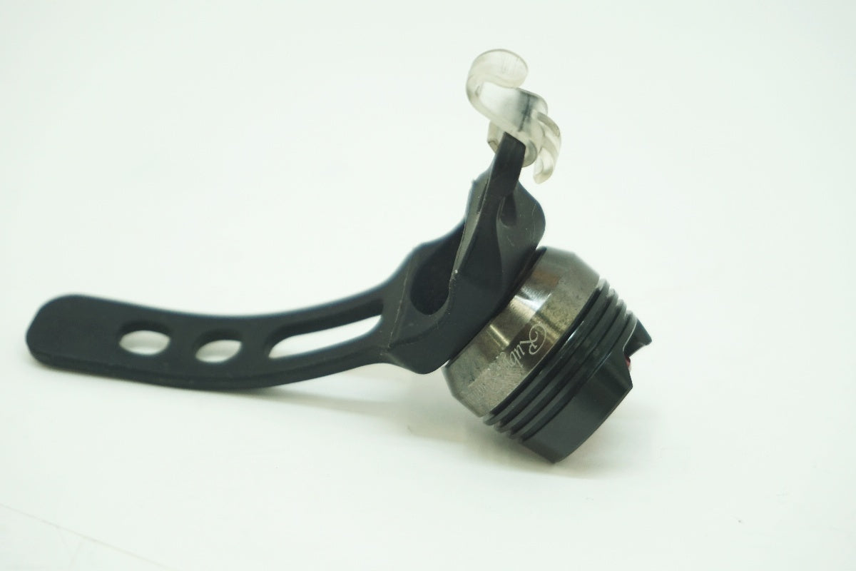 DUSON 「ドゥサン」 RUBY DIAMOND リアライト / 大阪美原北インター店