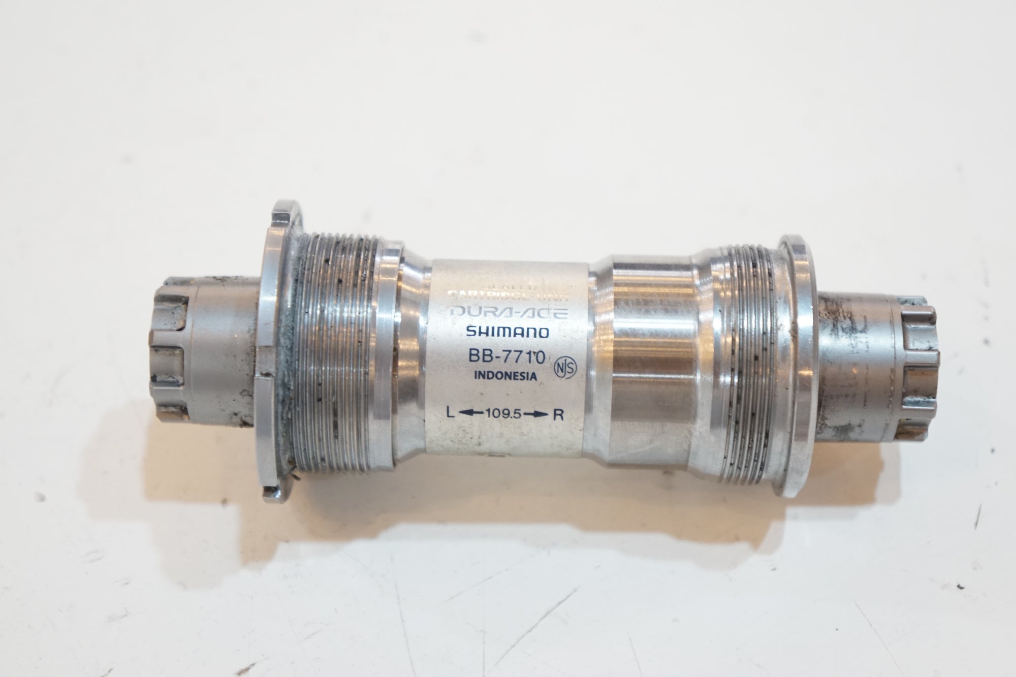 SHIMANO 「シマノ」 DURA-ACE BB-7710 ボトムブラケット / バイチャリ浦和ベース