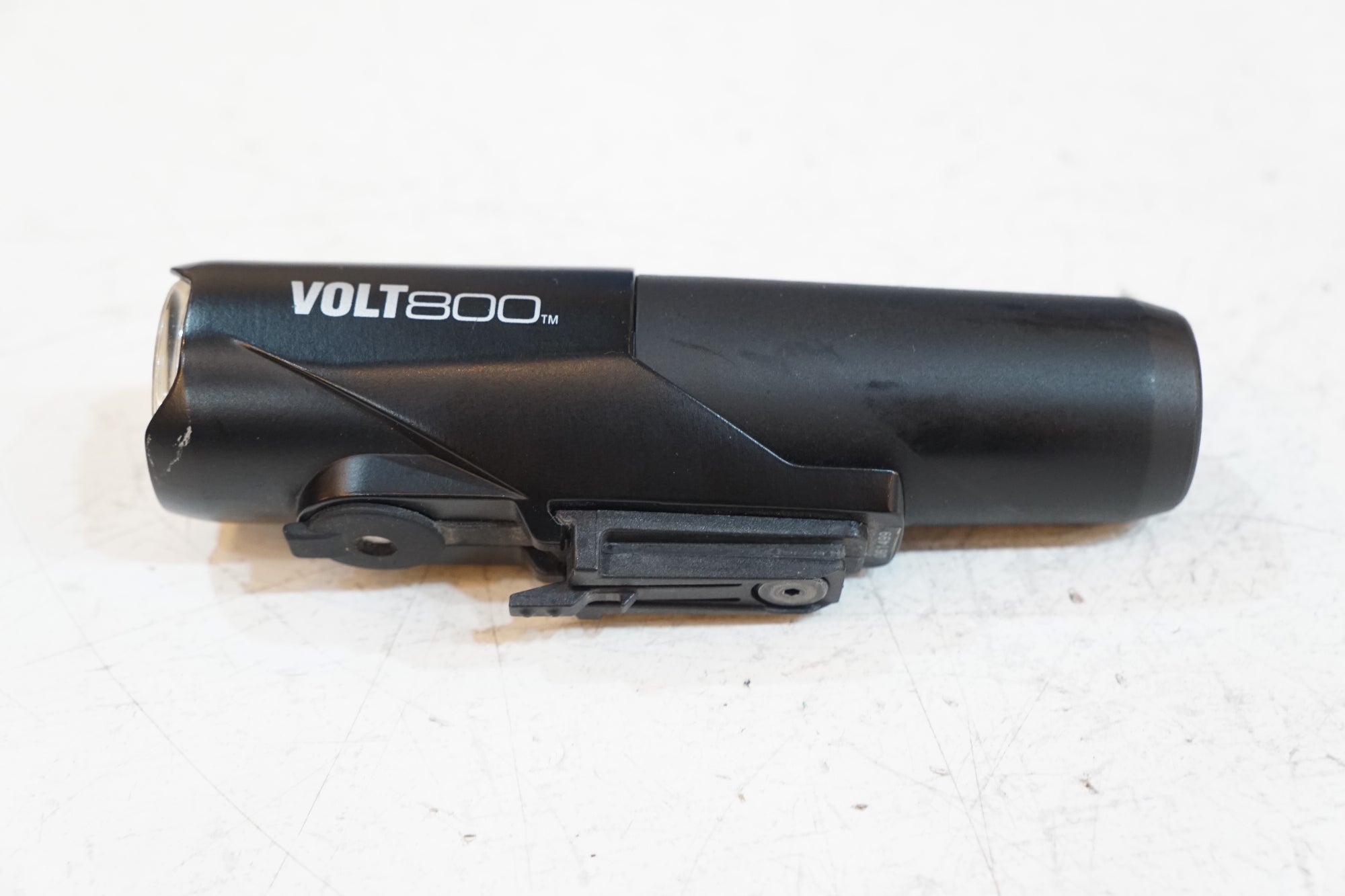 CATEYE 「キャットアイ」 VOLT800 フロントライト / バイチャリ浦和ベース