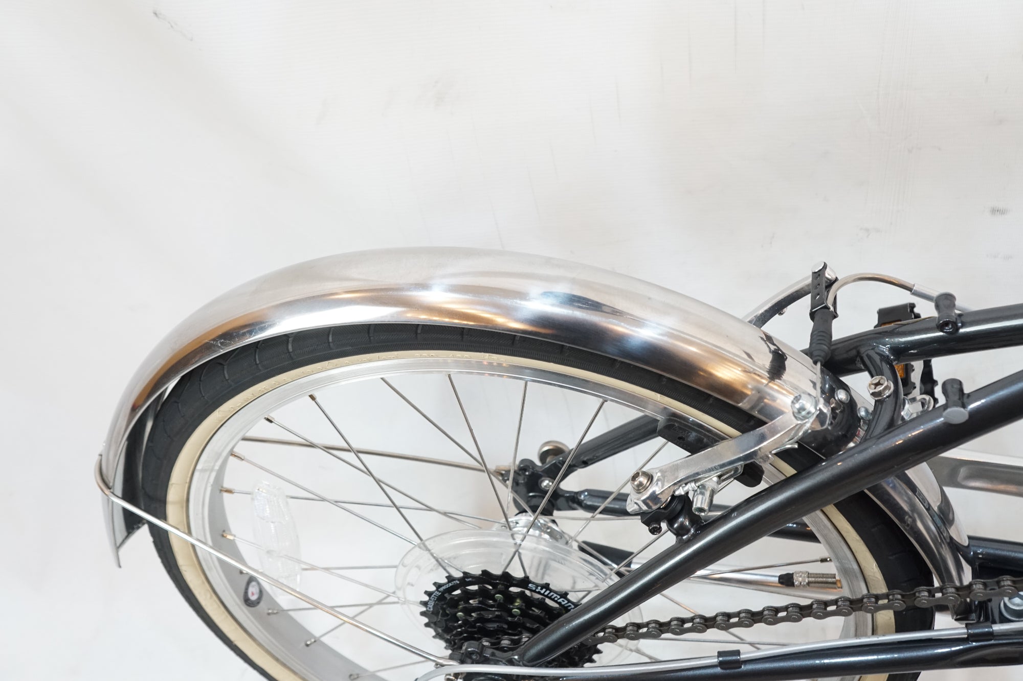 DAHON 「ダホン」 BOARDWALK D7 2022年モデル 20インチ 折り畳み自転車 / バイチャリ浦和ベース