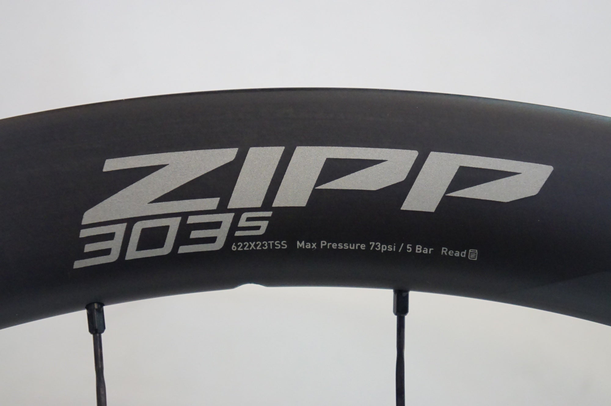 ZIPP 「ジップ」 303S TUBELESS DISC シマノ 11/12速 ホイールセット