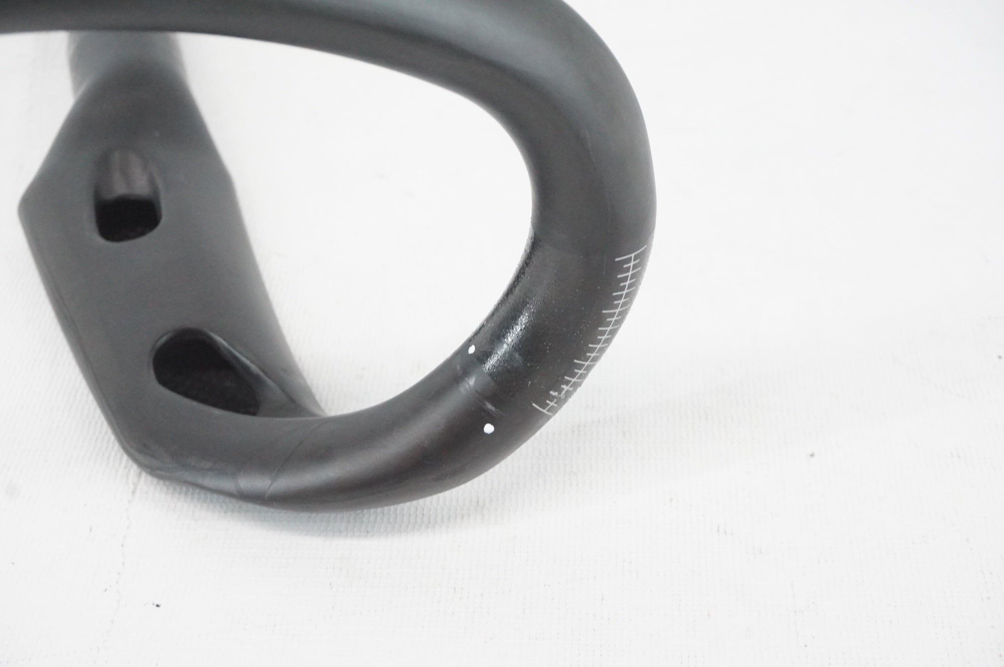 BRIDGESTONE 「ブリヂストン」 ANCHOR CARBON AERO HANDLE BAR Φ31.8 400mm ハンドル / 阪急塚口店