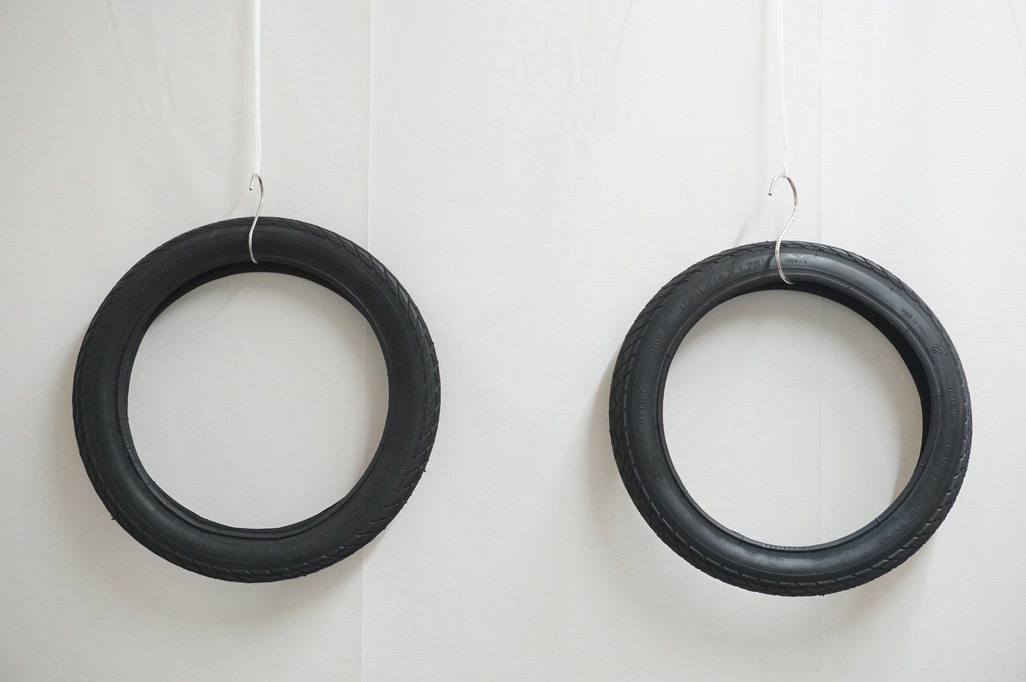 CST 「シーエスティー」 14×1.75 タイヤセット / 福岡店