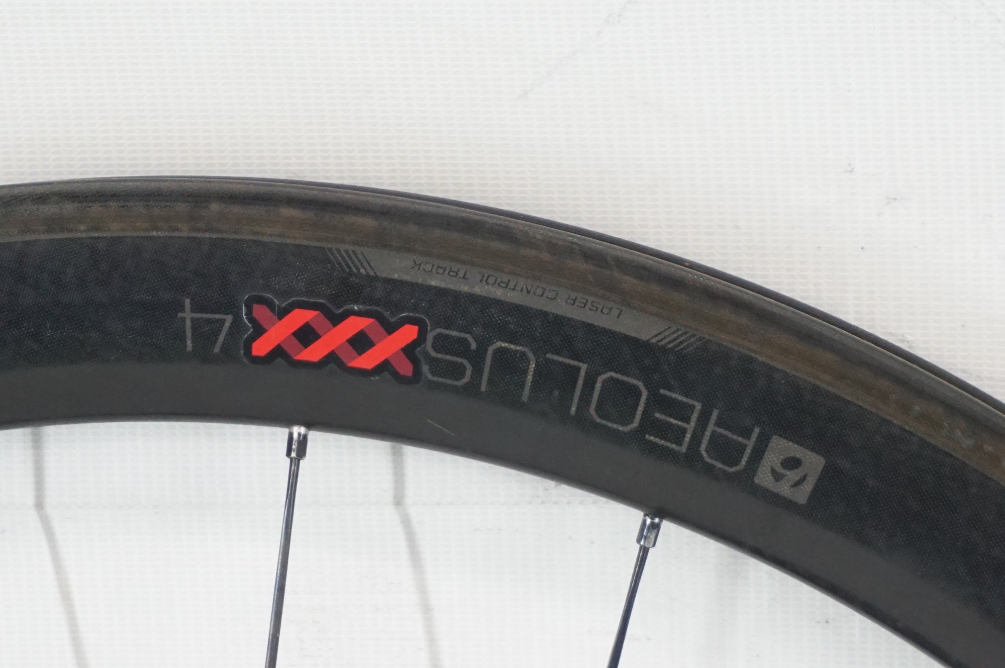 BONTRAGER 「ボントレガー」 AEOLUS XXX4 RIM シマノ11速 ホイール