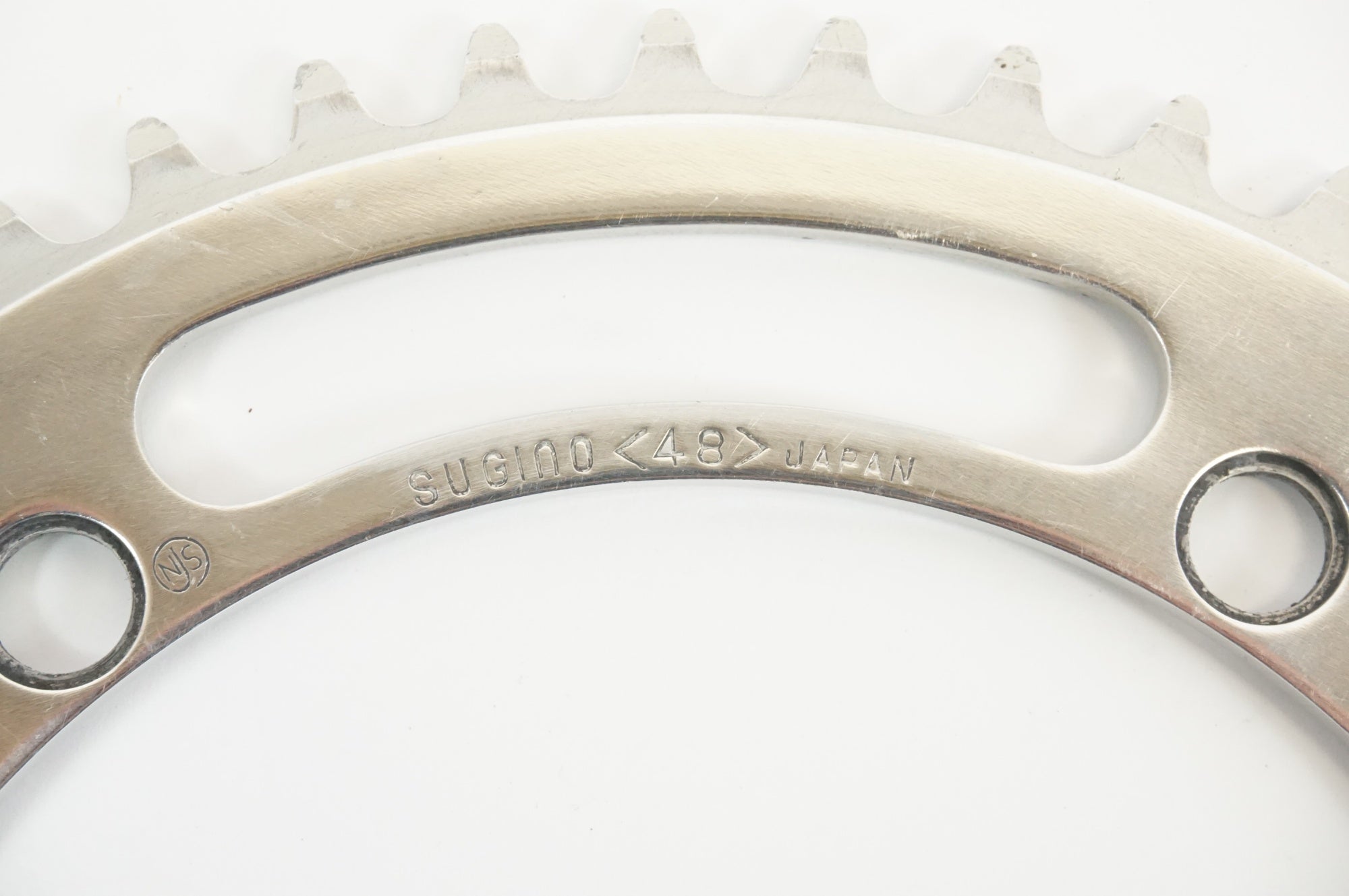 スギノAERO MIGHTY 48 チェーンリング NJS SUGINO/AERO MIGHTY/NJSチェーンリング/48T/PCD144/ピストバイク