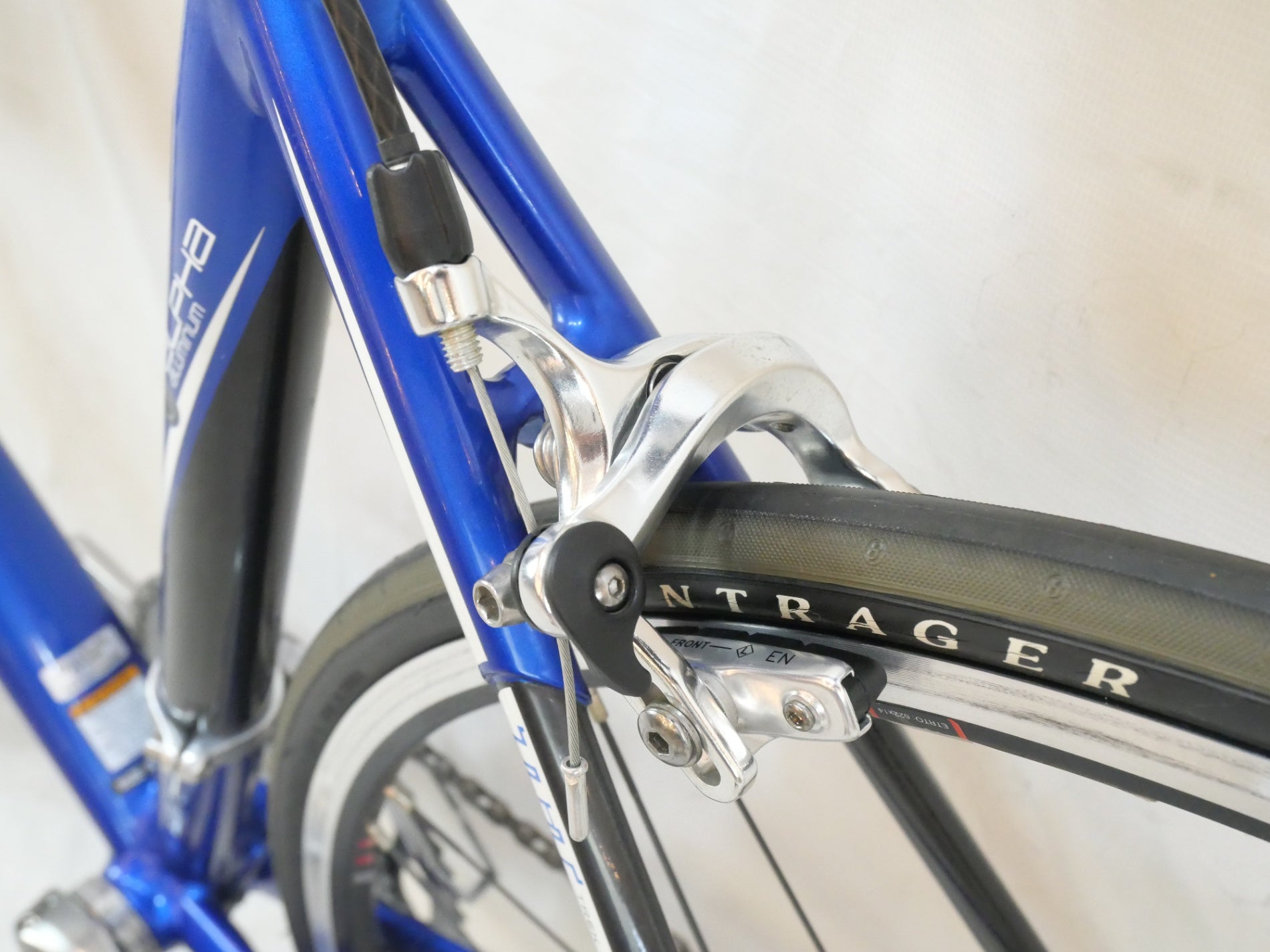 TREK ロードバイク 2.3 Shimano 105 TREK 「トレック」 2.3 2008年モデル ロードバイク / バイチャリ