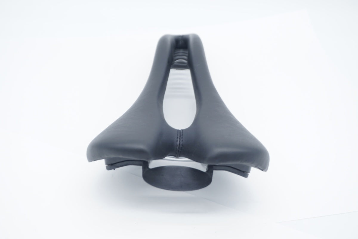 MONOII 「モノイー」 サドル / 京都八幡店