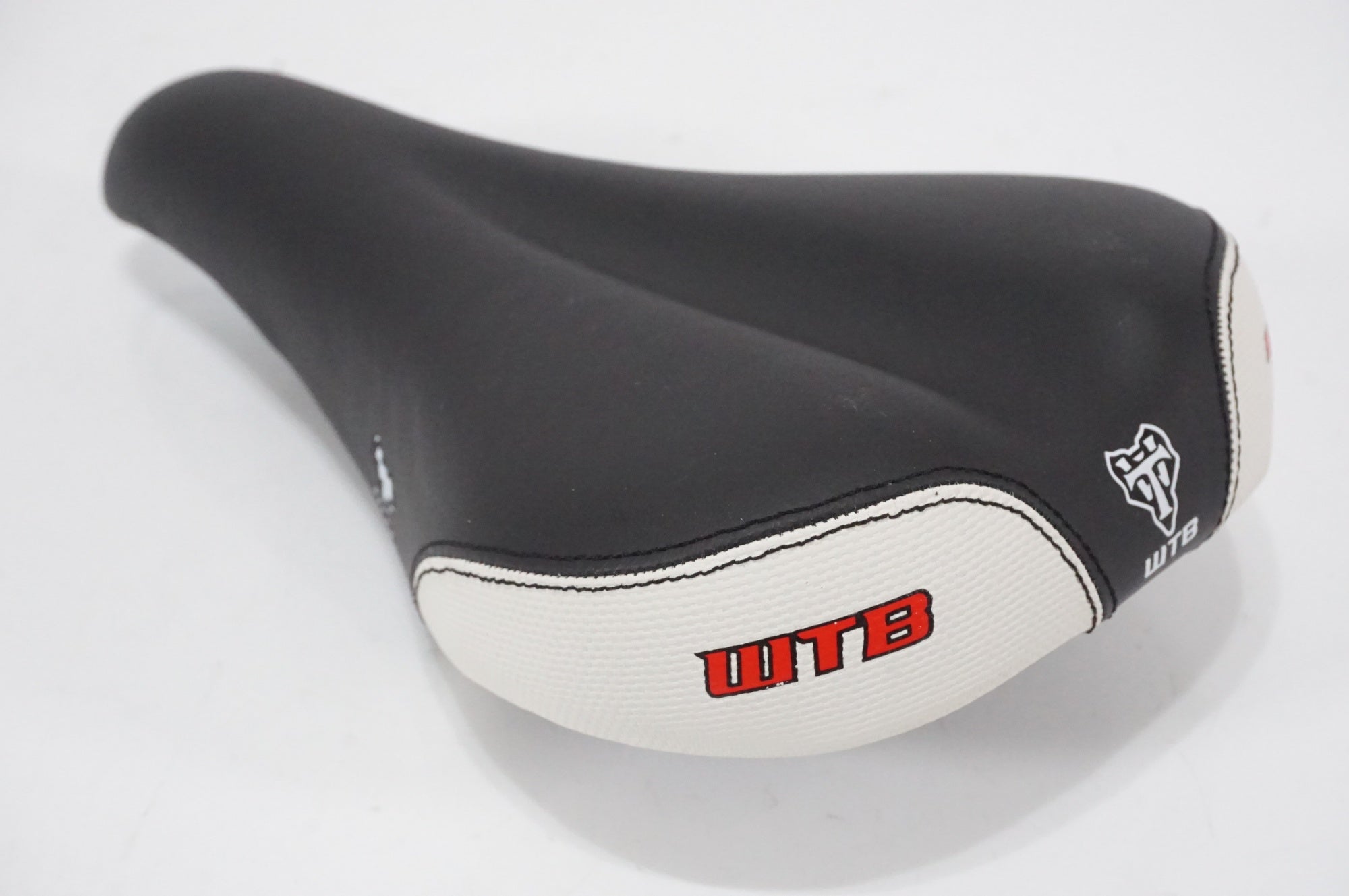 WTB 「ダブリューティービー」 SPEED V サドル / AKIBA店