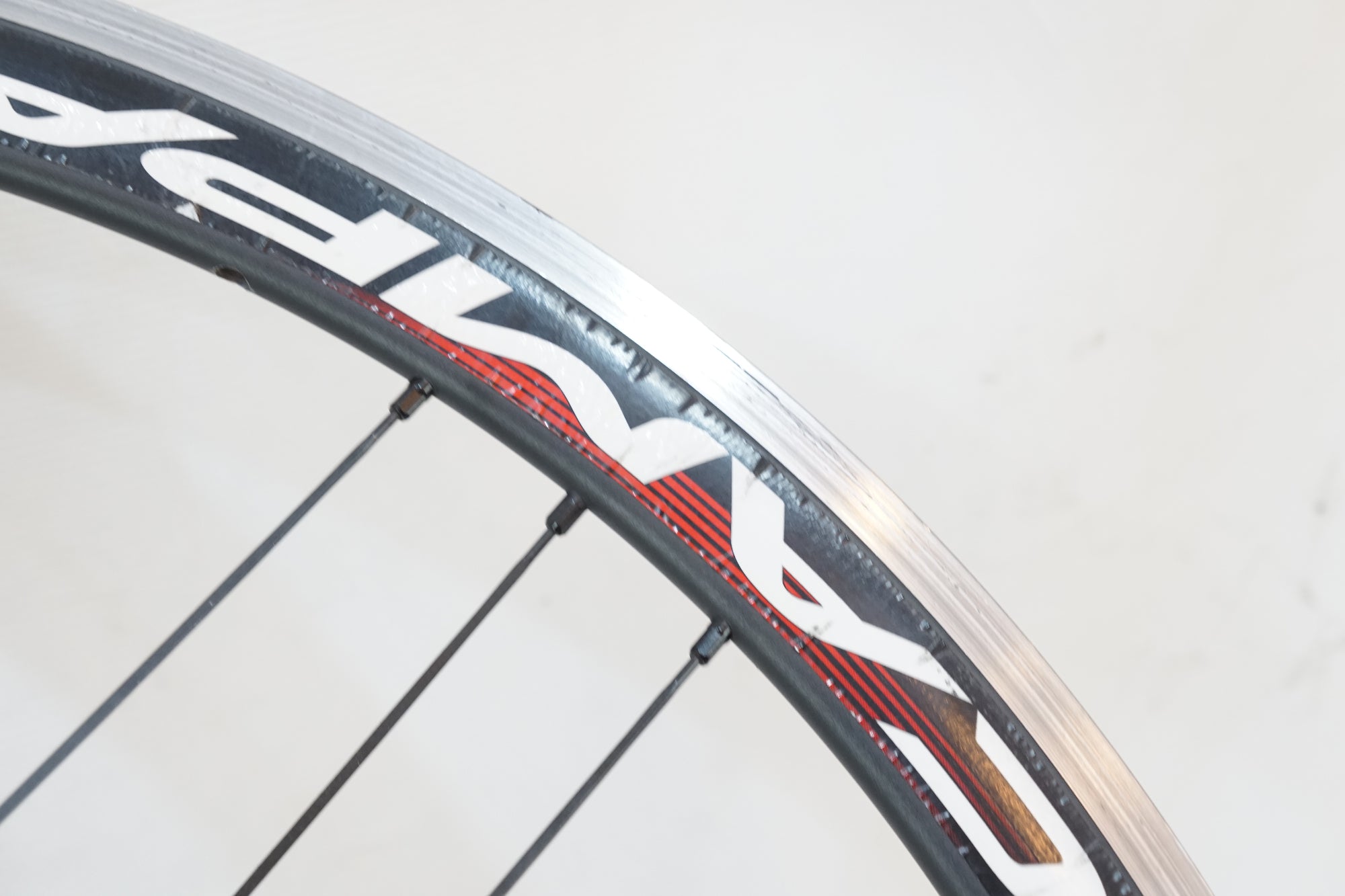 CAMPAGNOLO 「カンパニョーロ」 SCIROCCO 35 C15 シマノ11速 ホイールセット / バイチャリ浦和ベース