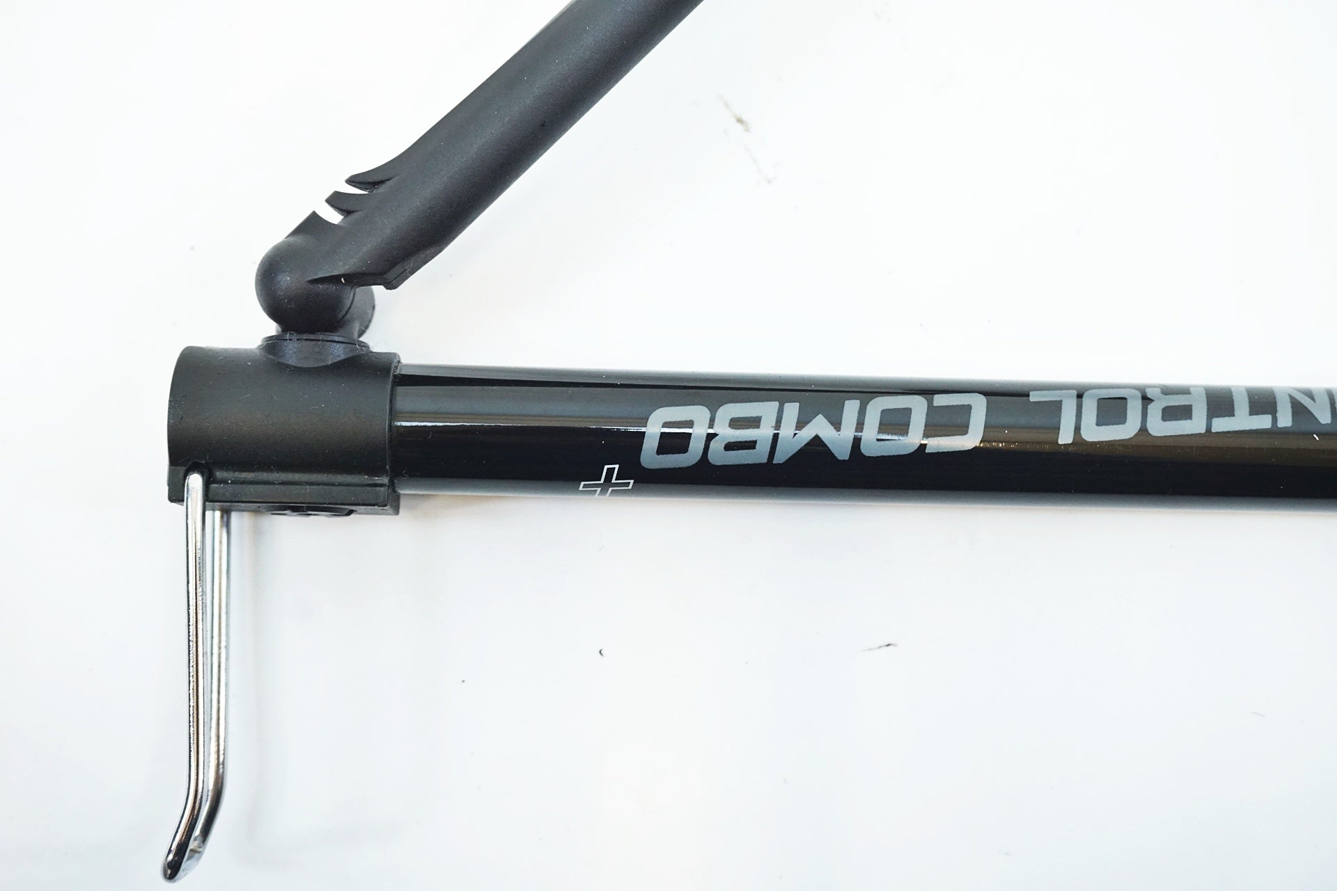 GIANT 「ジャイアント」 CONTROL COMBO＋ 携帯ポンプ / 有明ガーデン店