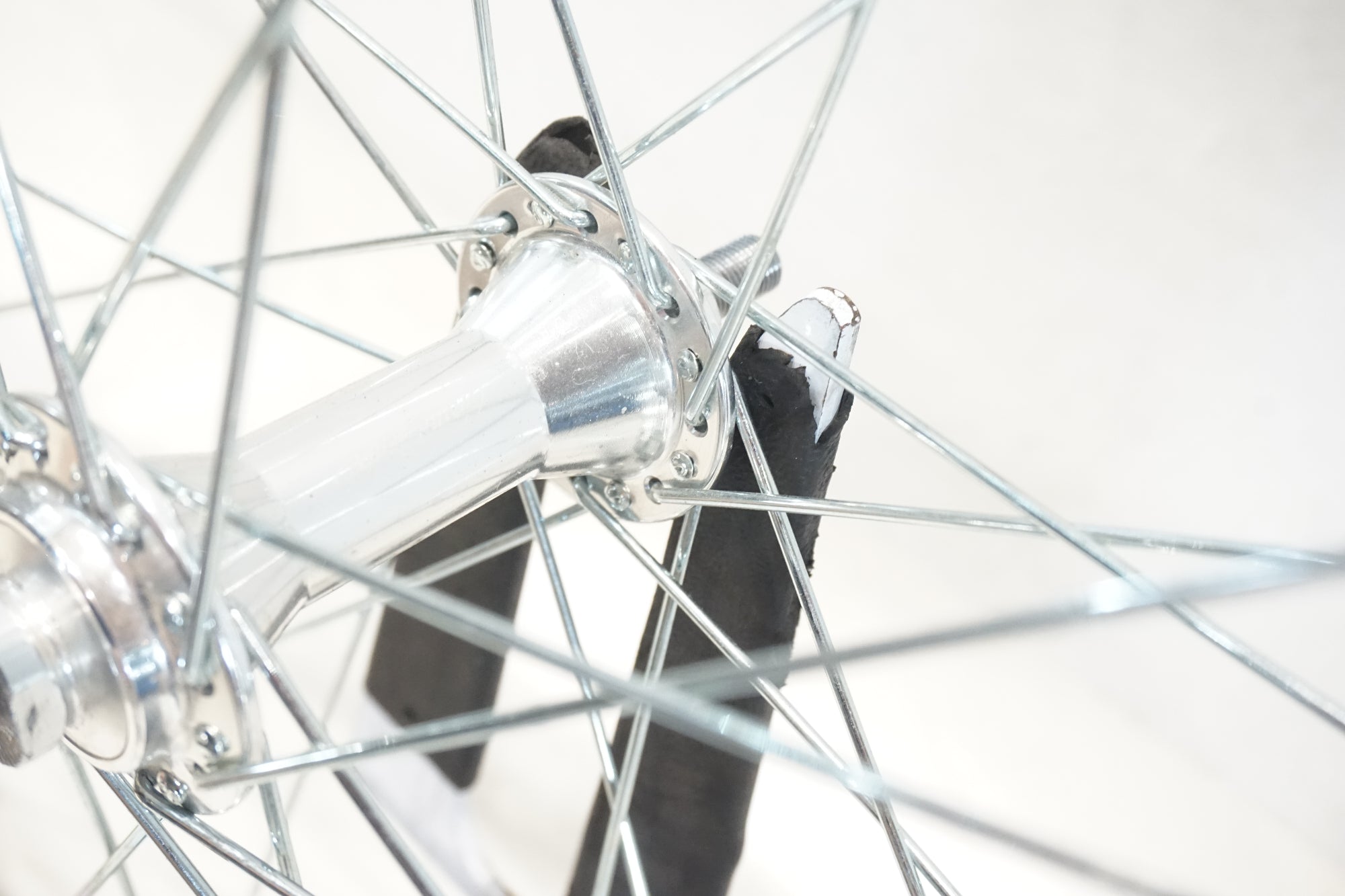 VELOCITY 「ヴェロシティ」 AILERON BLUELUG GRANCOMPE スモールフランジハブ シングル ホイールセット / 横浜戸塚店